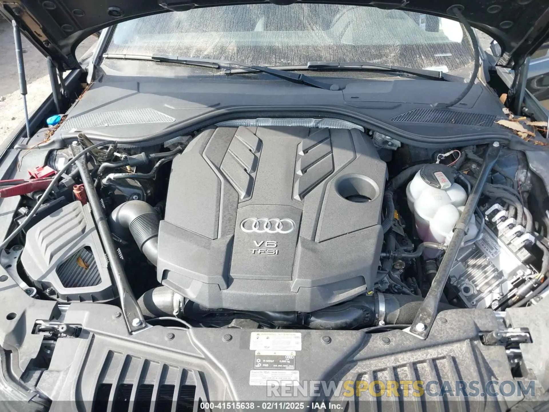 10 Photograph of a damaged car WAULDAF87NN001657 AUDI A8 2022