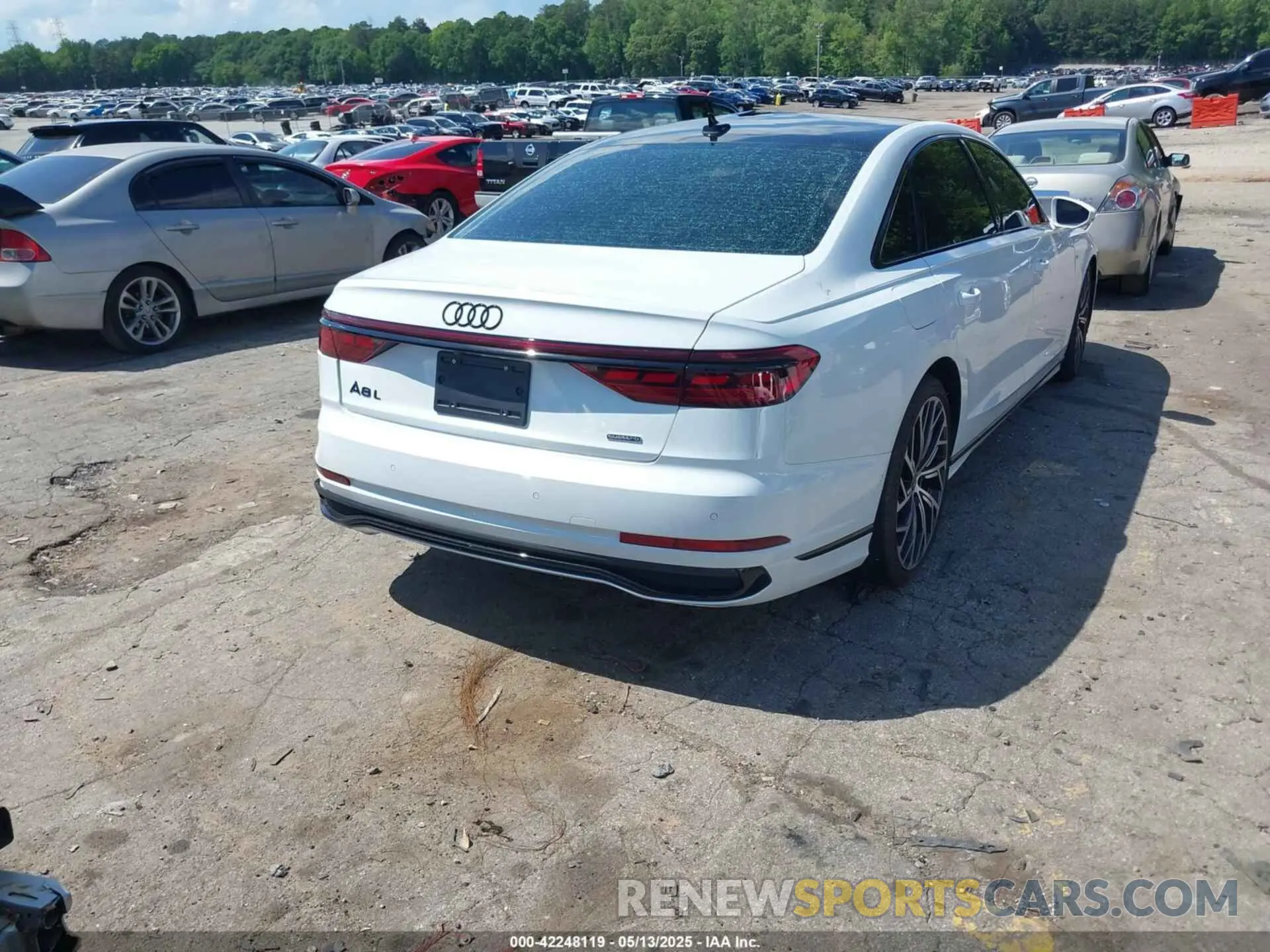 4 Фотография поврежденного автомобиля WAULDAF84RN001296 AUDI A8 2024