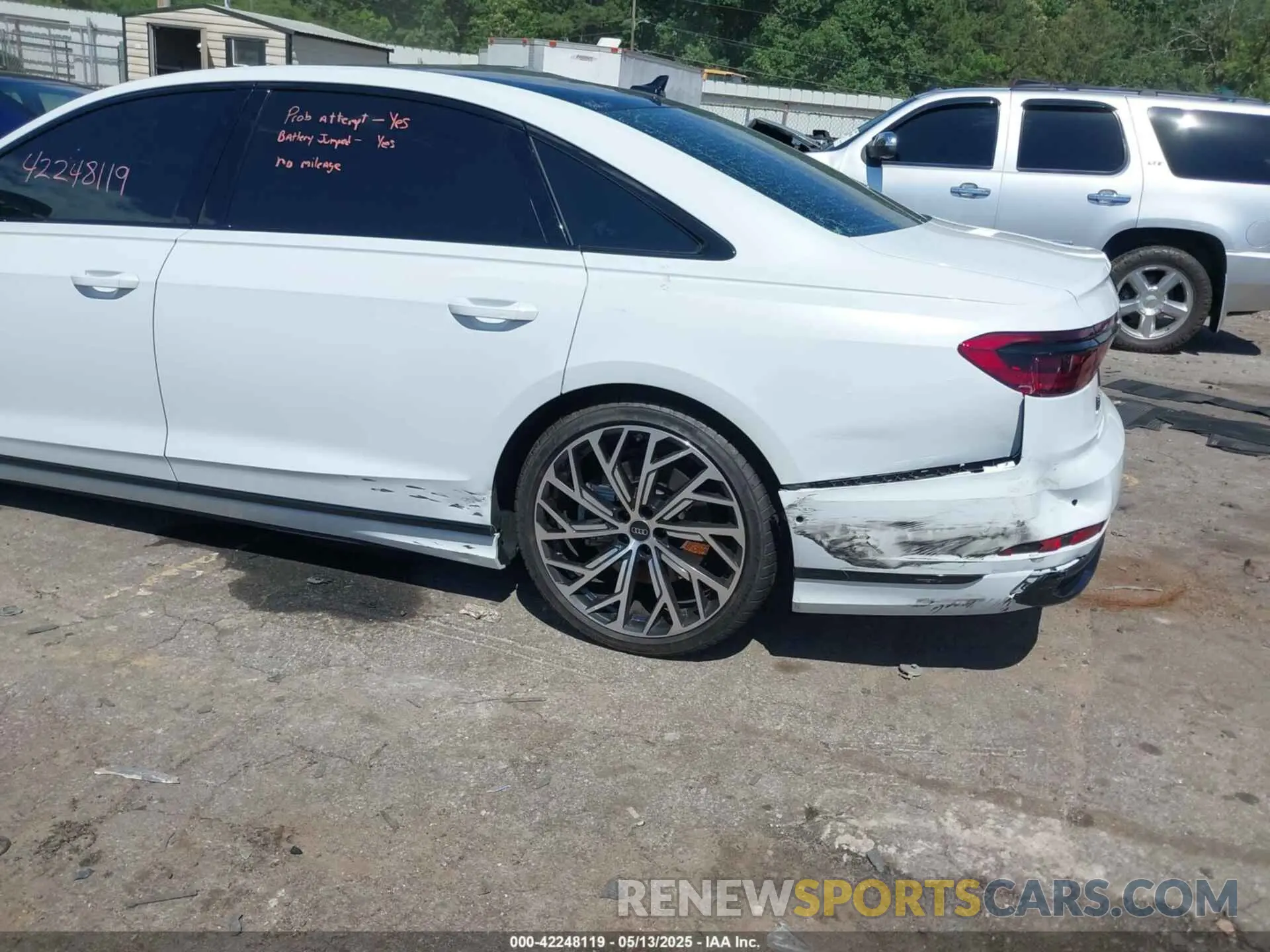 6 Фотография поврежденного автомобиля WAULDAF84RN001296 AUDI A8 2024