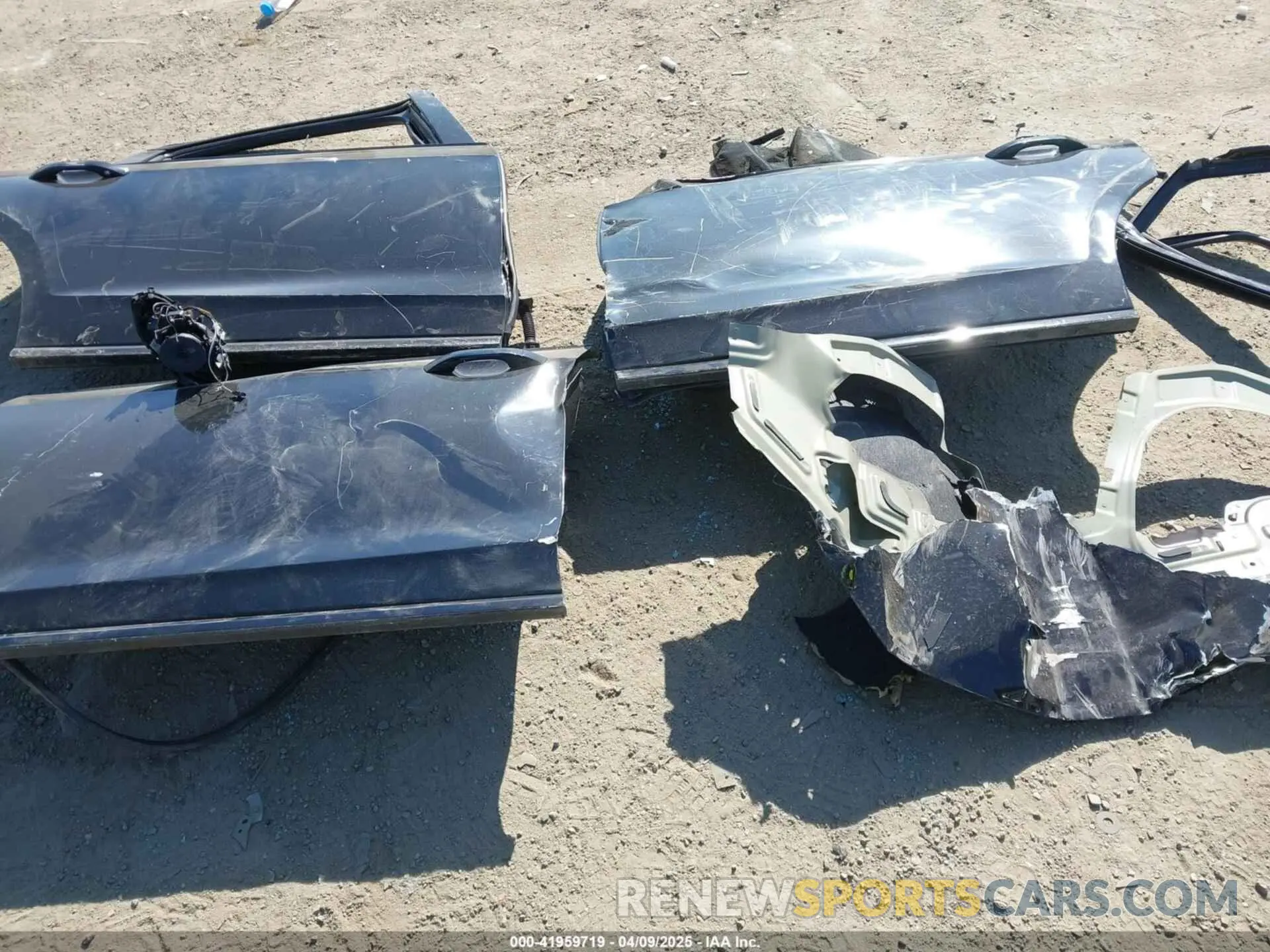 11 Фотография поврежденного автомобиля WAULDAF86RN005110 AUDI A8 2024