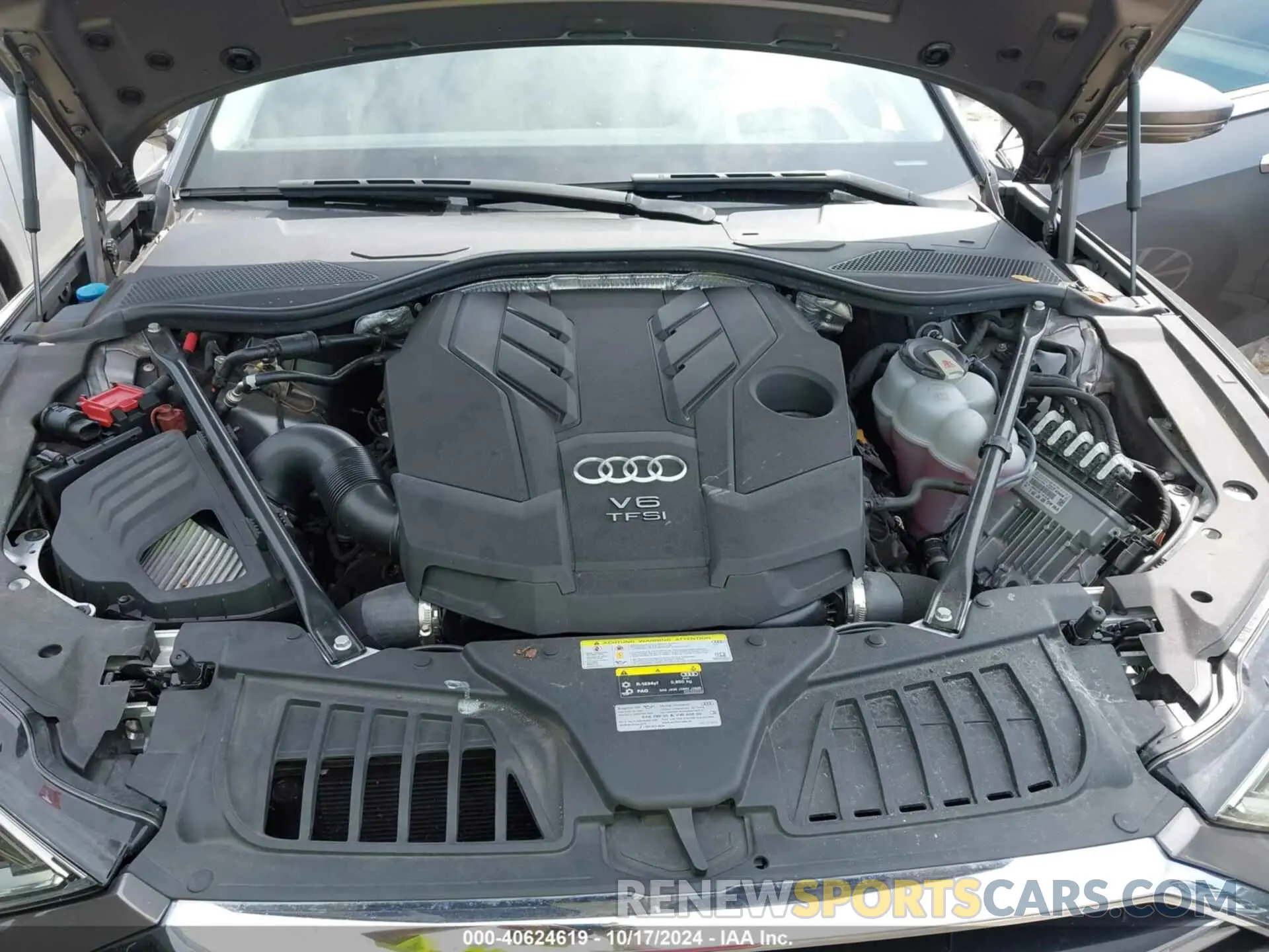 10 Фотография поврежденного автомобиля WAU8DAF81KN017175 AUDI A8 L 2019