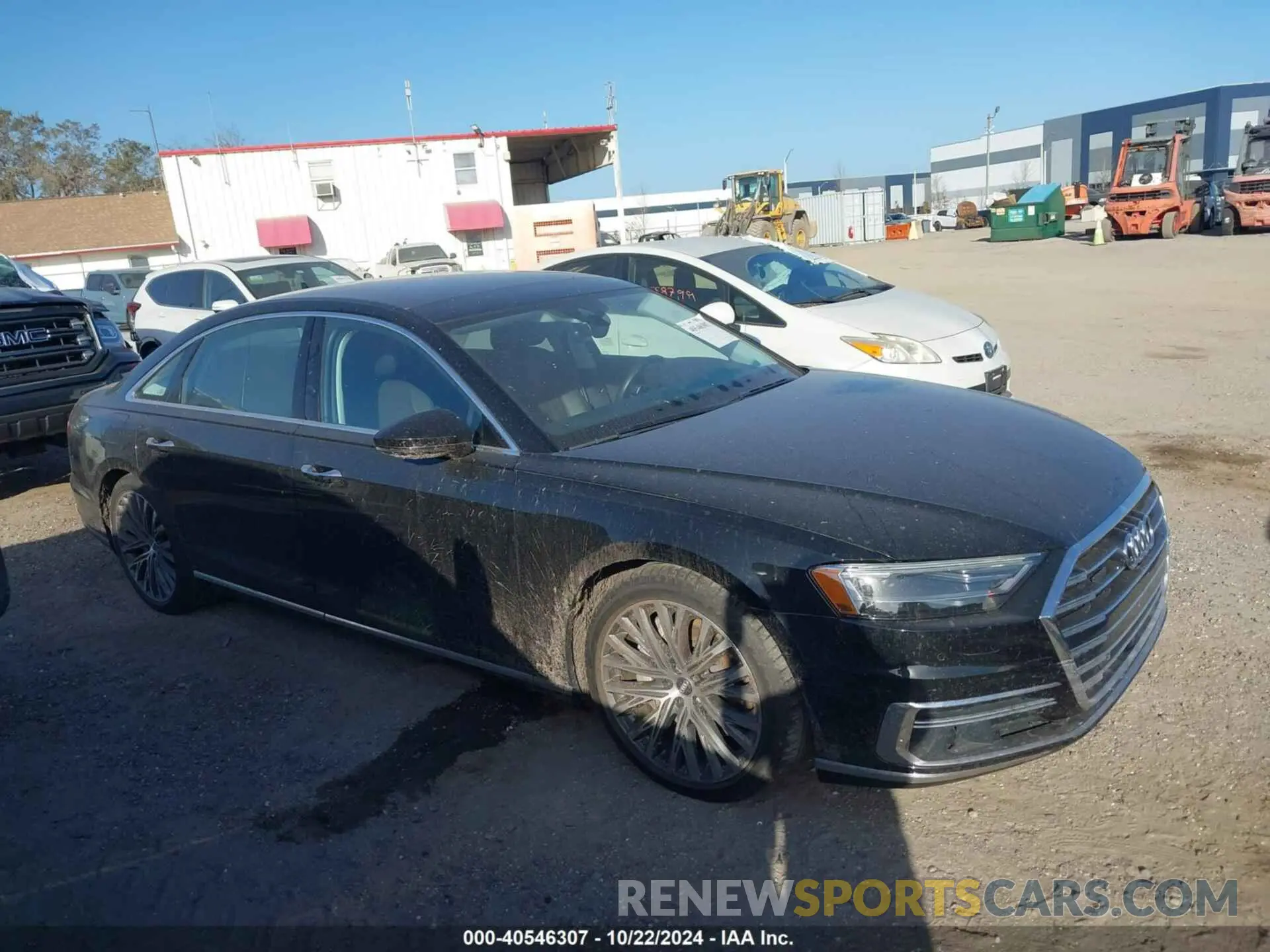 13 Фотография поврежденного автомобиля WAU8DAF81KN018259 AUDI A8 L 2019