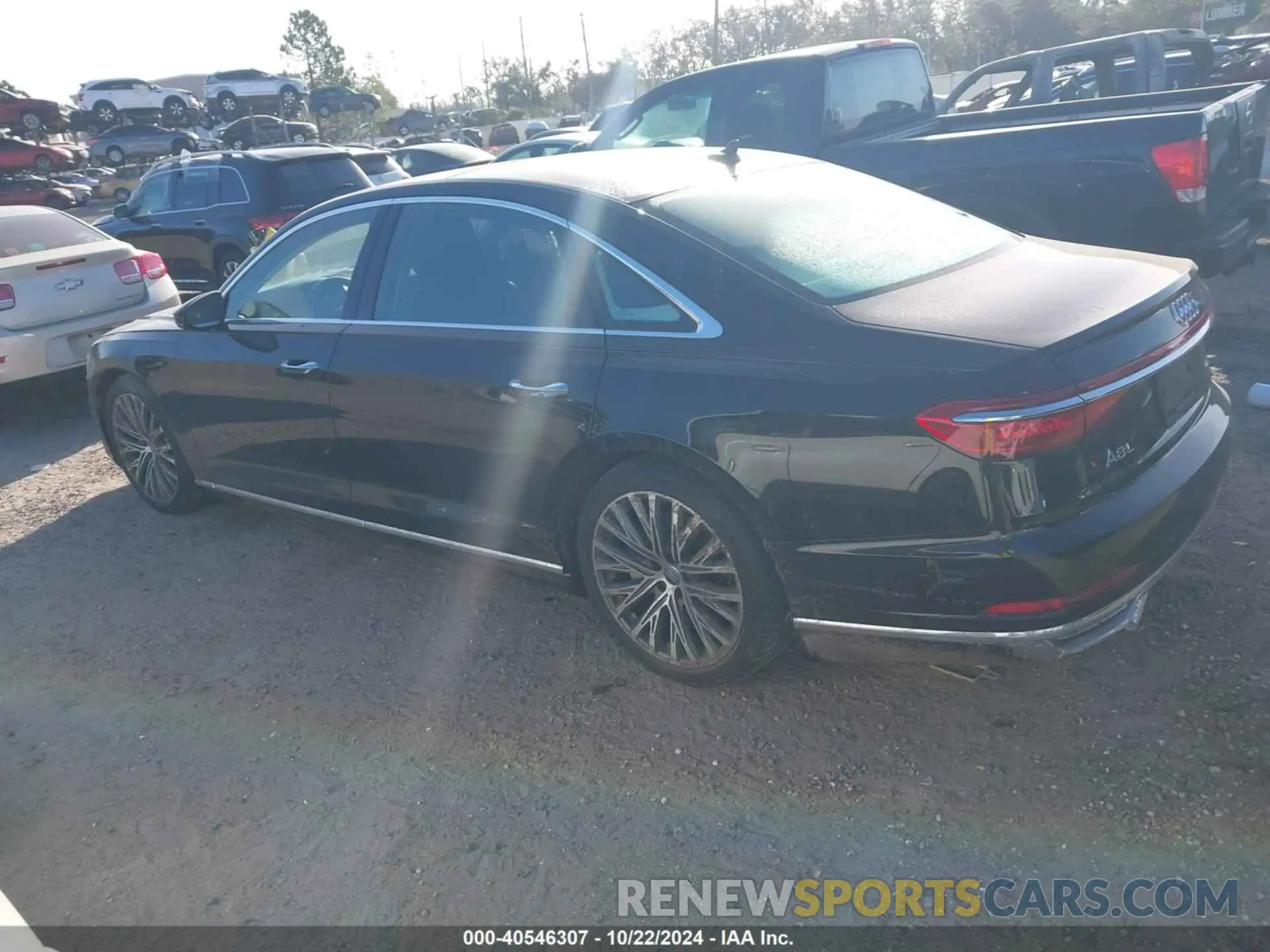 14 Фотография поврежденного автомобиля WAU8DAF81KN018259 AUDI A8 L 2019