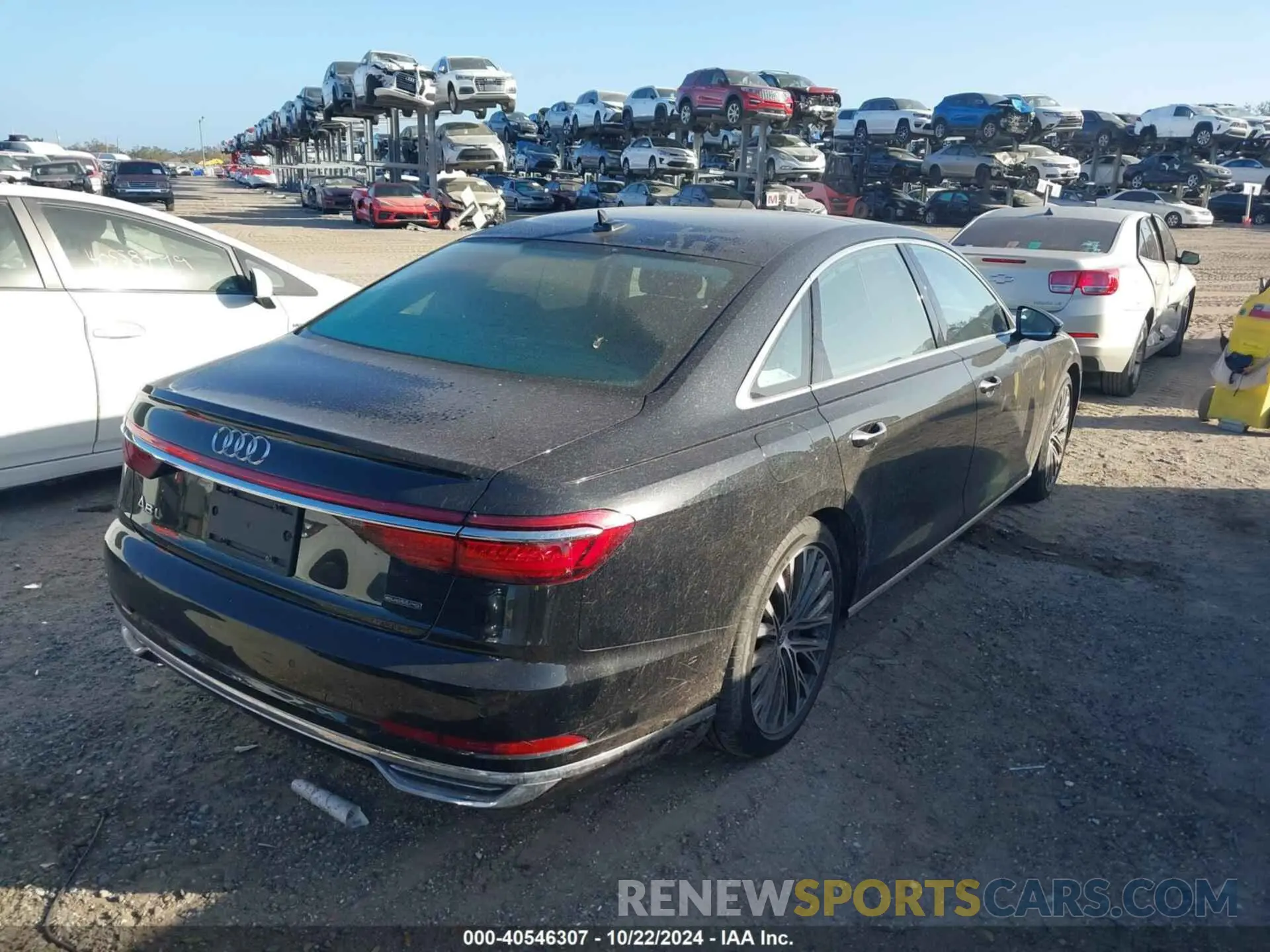 4 Фотография поврежденного автомобиля WAU8DAF81KN018259 AUDI A8 L 2019