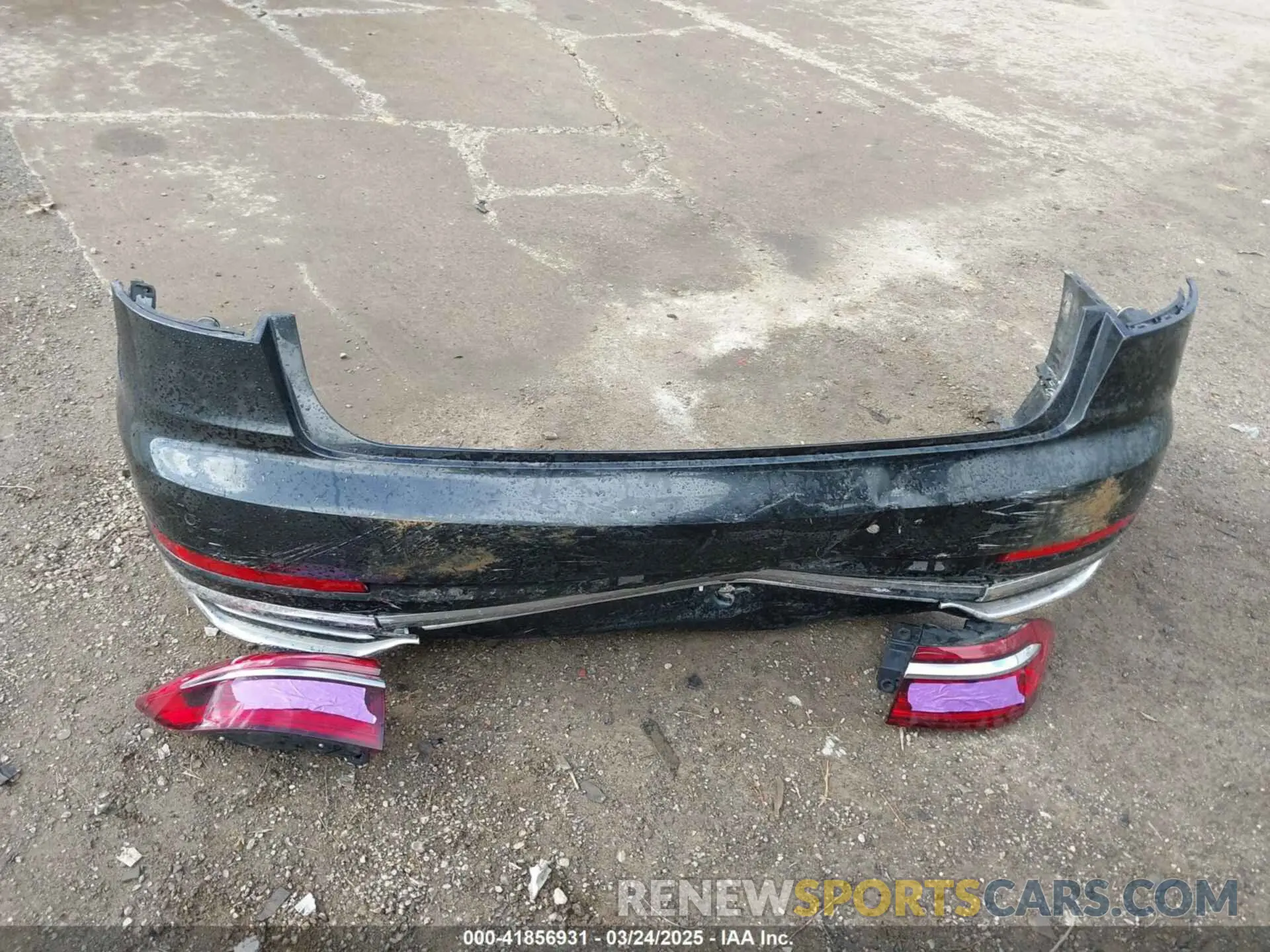 12 Фотография поврежденного автомобиля WAU8DAF84KN019115 AUDI A8 L 2019