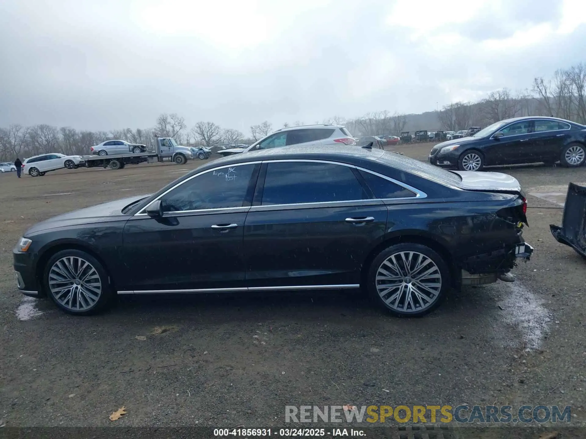 15 Фотография поврежденного автомобиля WAU8DAF84KN019115 AUDI A8 L 2019