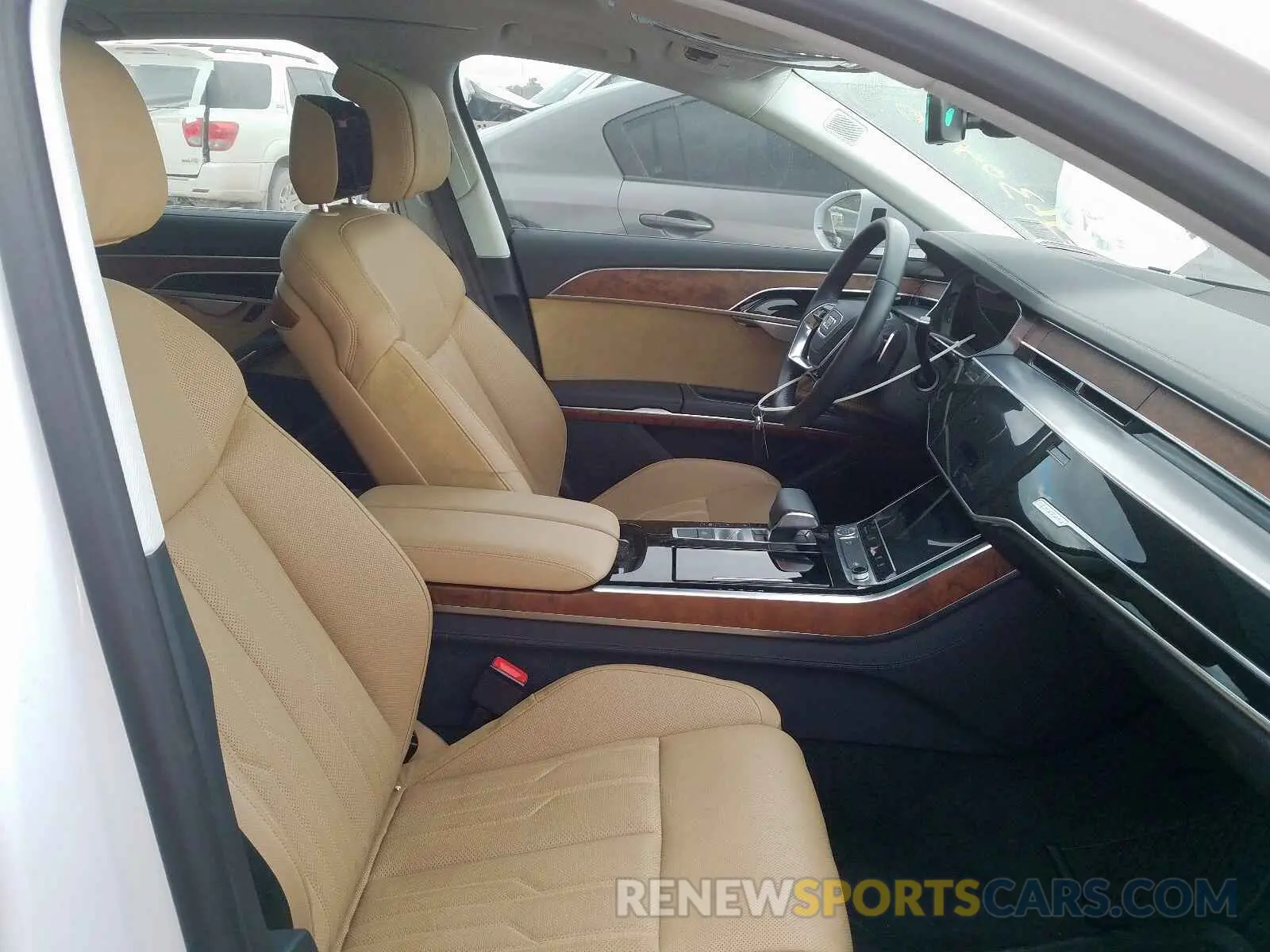 5 Photograph of a damaged car WAU8DAF88KN007226 AUDI A8 L 2019