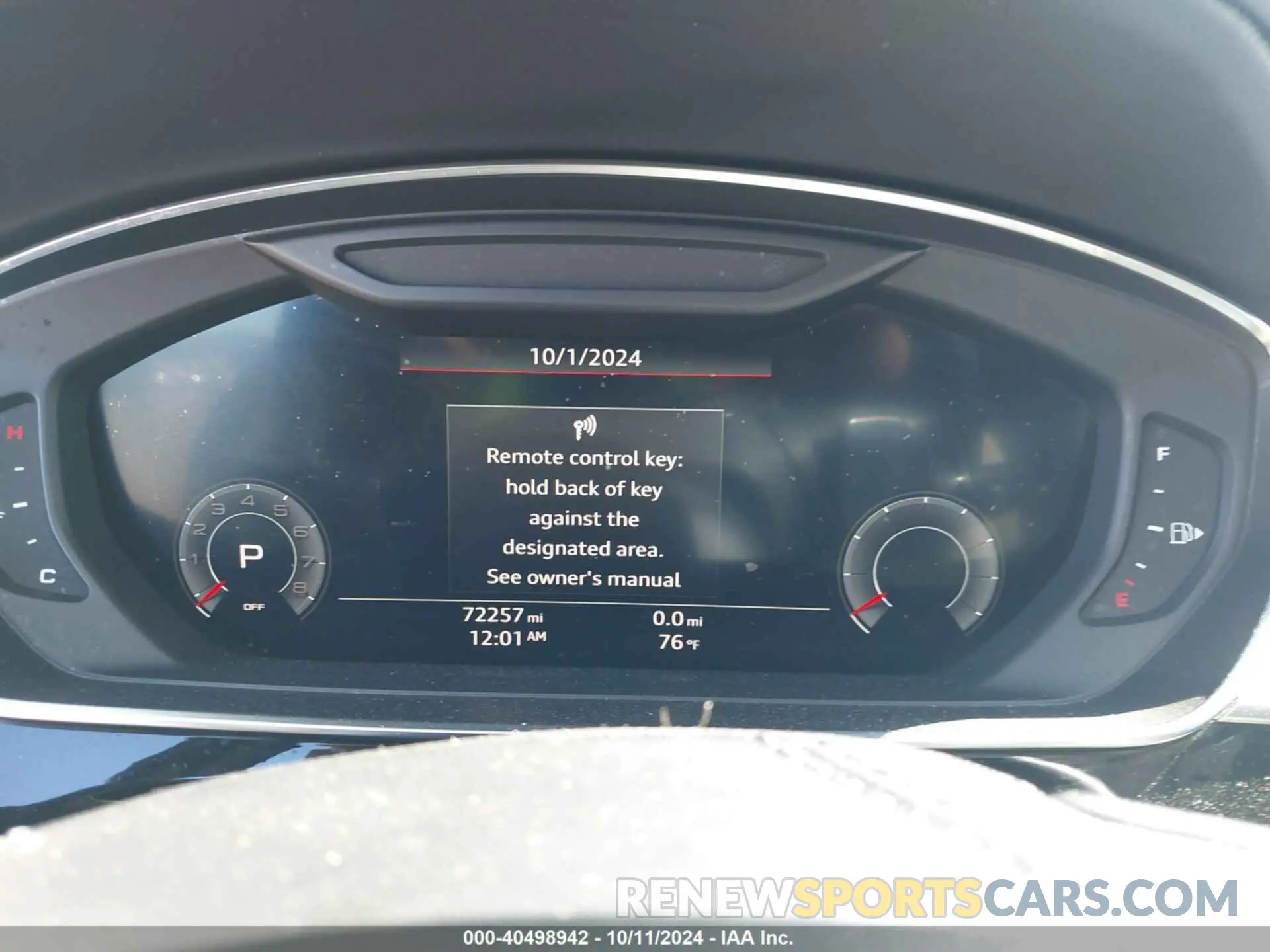 14 Photograph of a damaged car WAU8DAF89KN002701 AUDI A8 L 2019