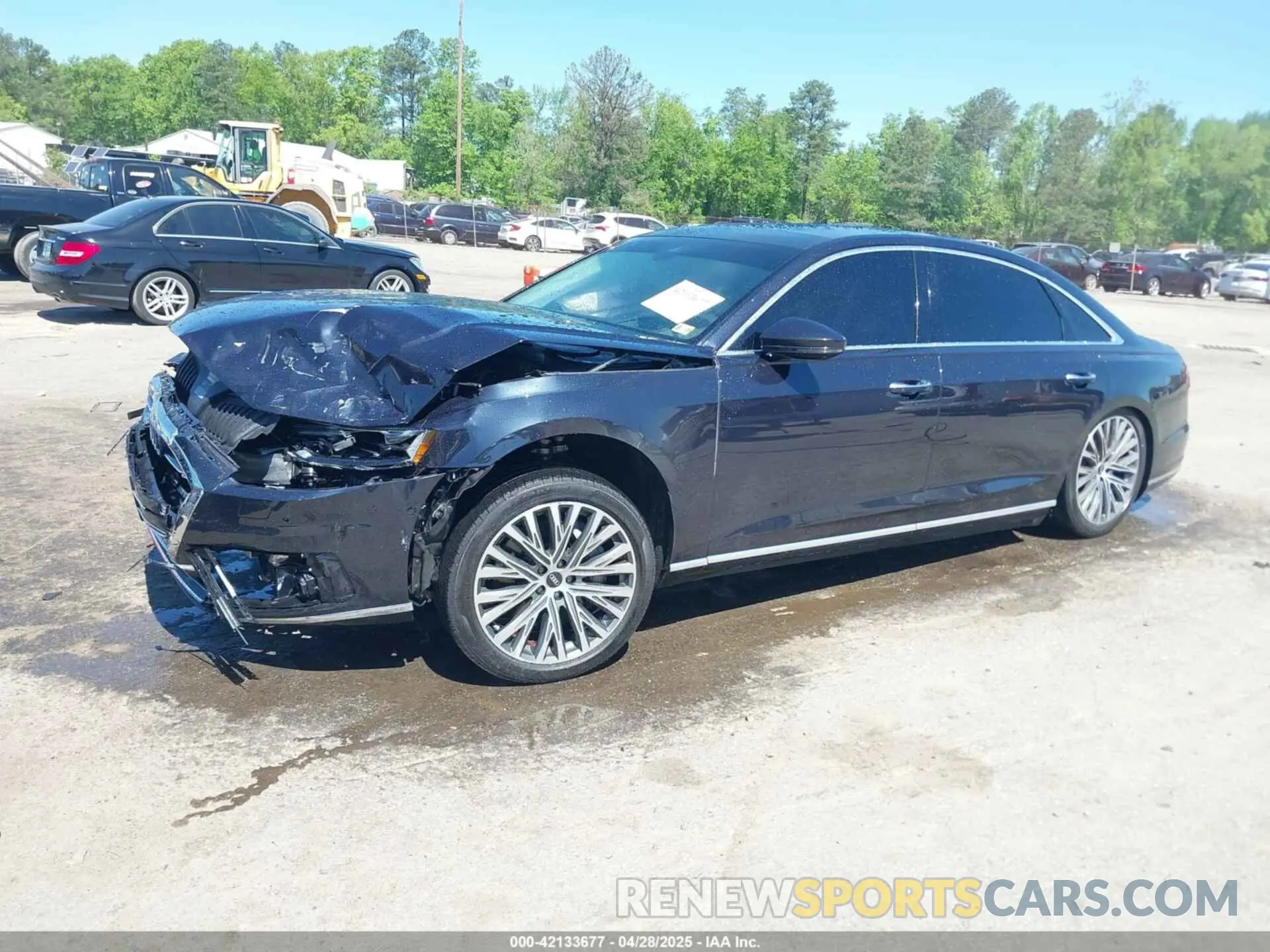 2 Фотография поврежденного автомобиля WAU8DAF80MN016795 AUDI A8 L 2021