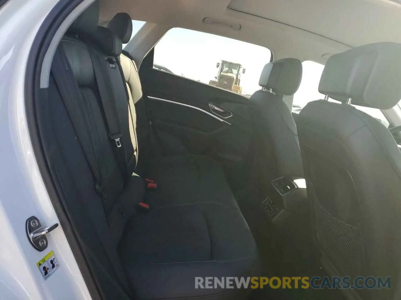 11 Photograph of a damaged car WA1LAAGE0KB021496 AUDI E-TRON 2019