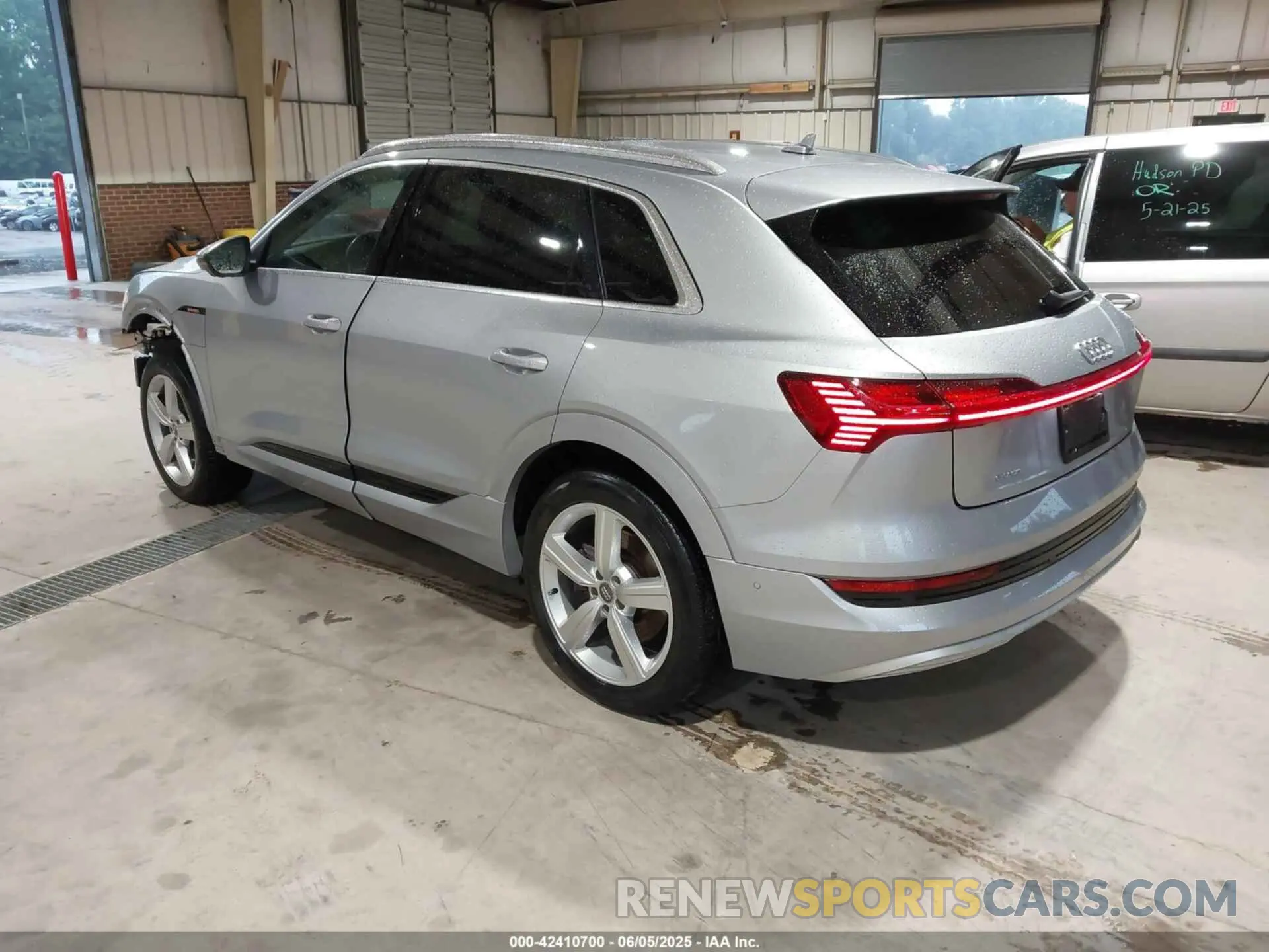 3 Photograph of a damaged car WA1LAAGE2KB009527 AUDI E-TRON 2019