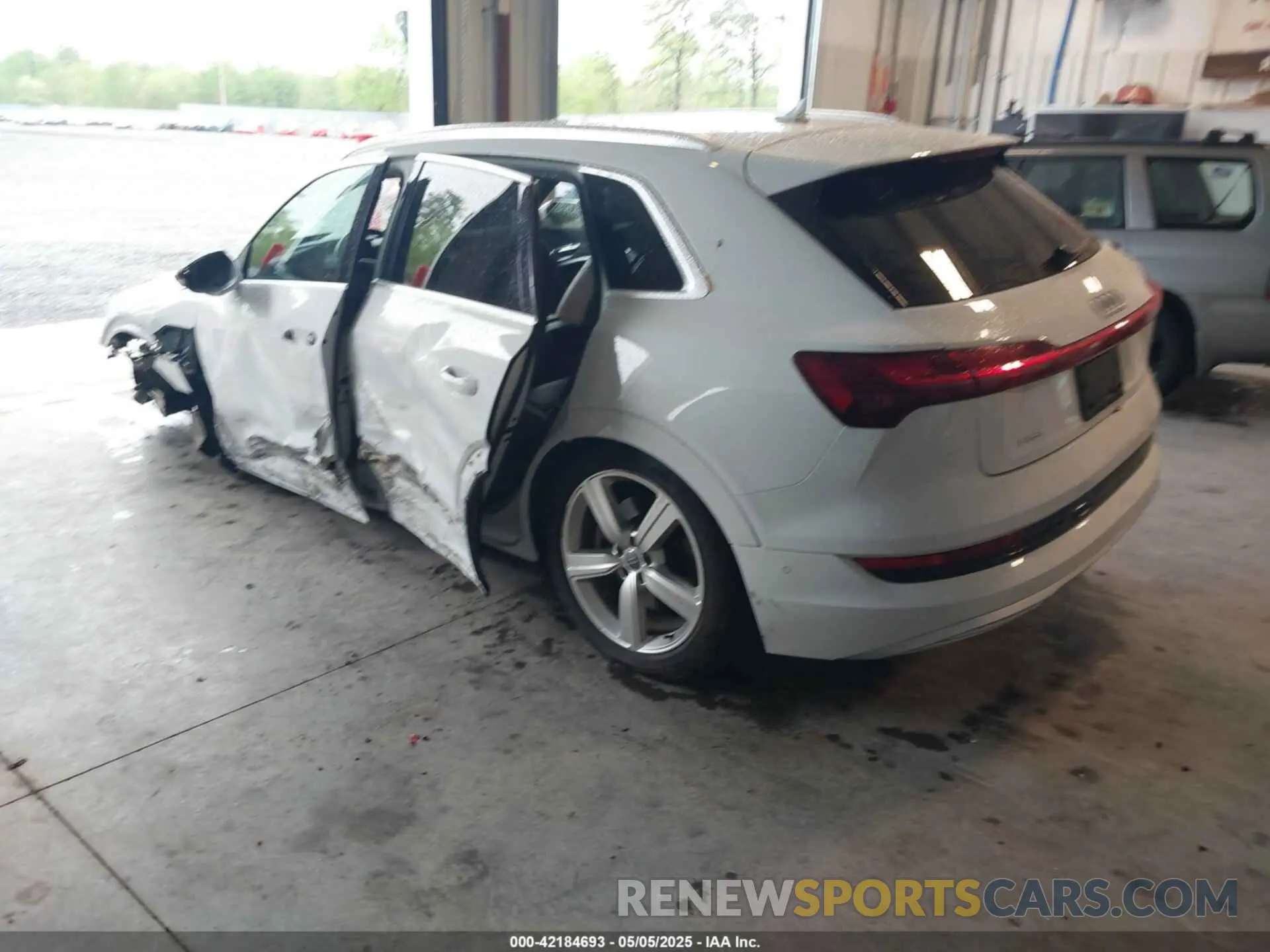 3 Photograph of a damaged car WA1LAAGE4KB023803 AUDI E-TRON 2019