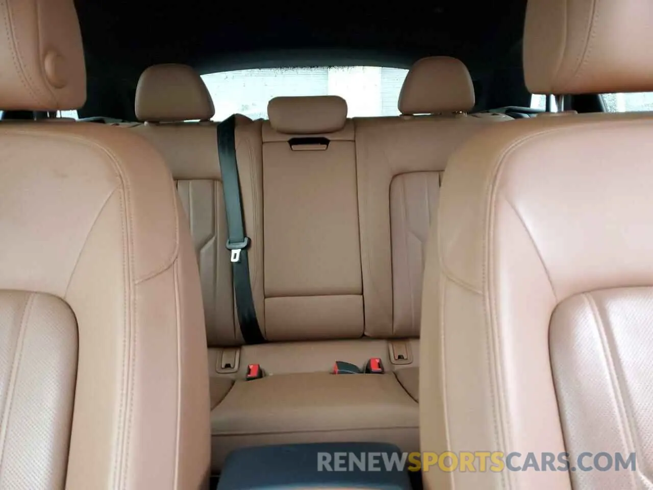 10 Photograph of a damaged car WA1LAAGE8KB021441 AUDI E-TRON 2019