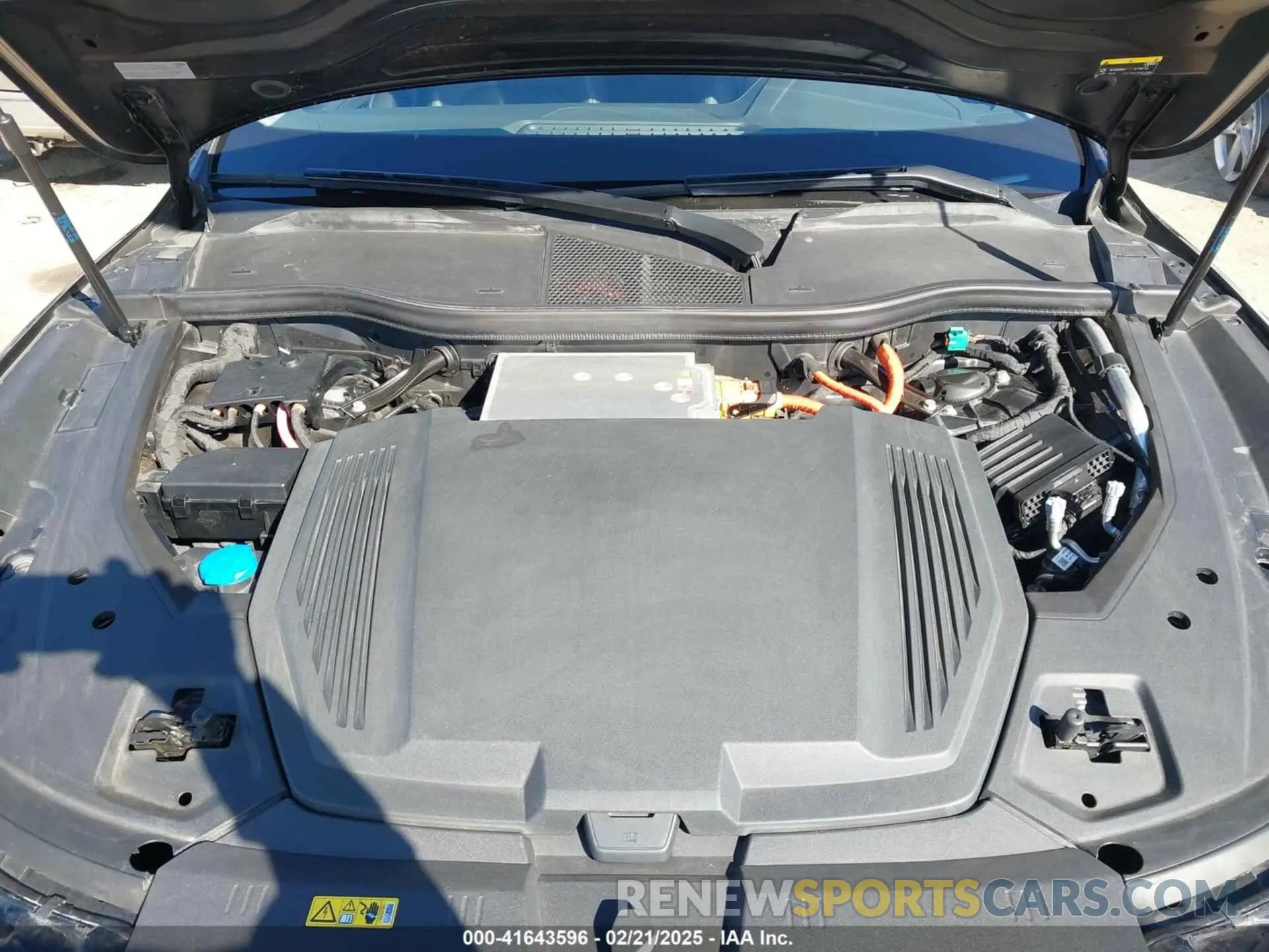 10 Photograph of a damaged car WA1LAAGE9KB021724 AUDI E-TRON 2019