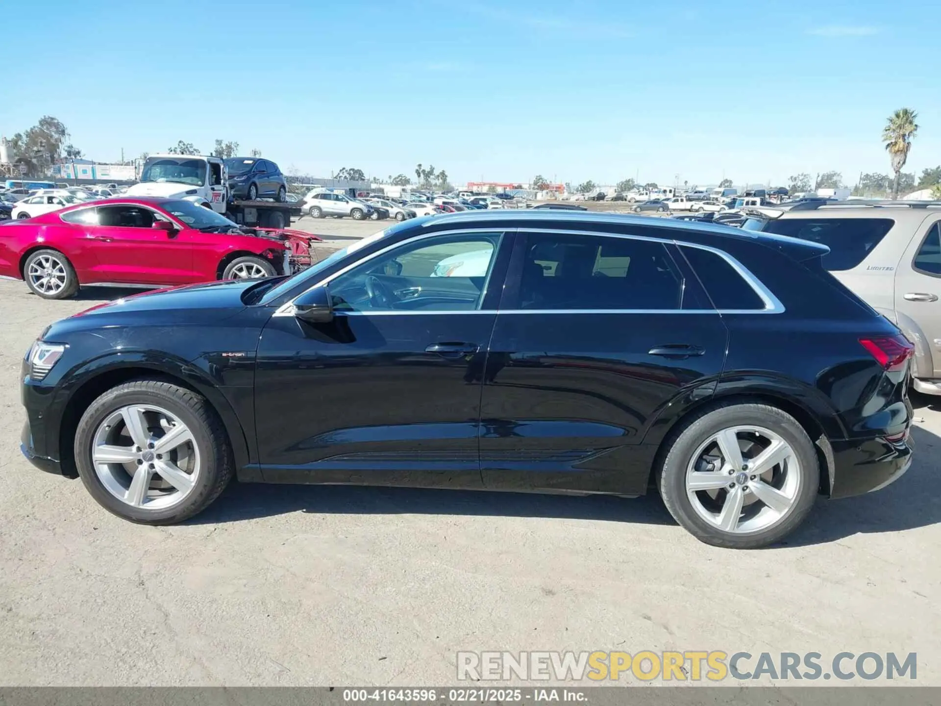 14 Photograph of a damaged car WA1LAAGE9KB021724 AUDI E-TRON 2019