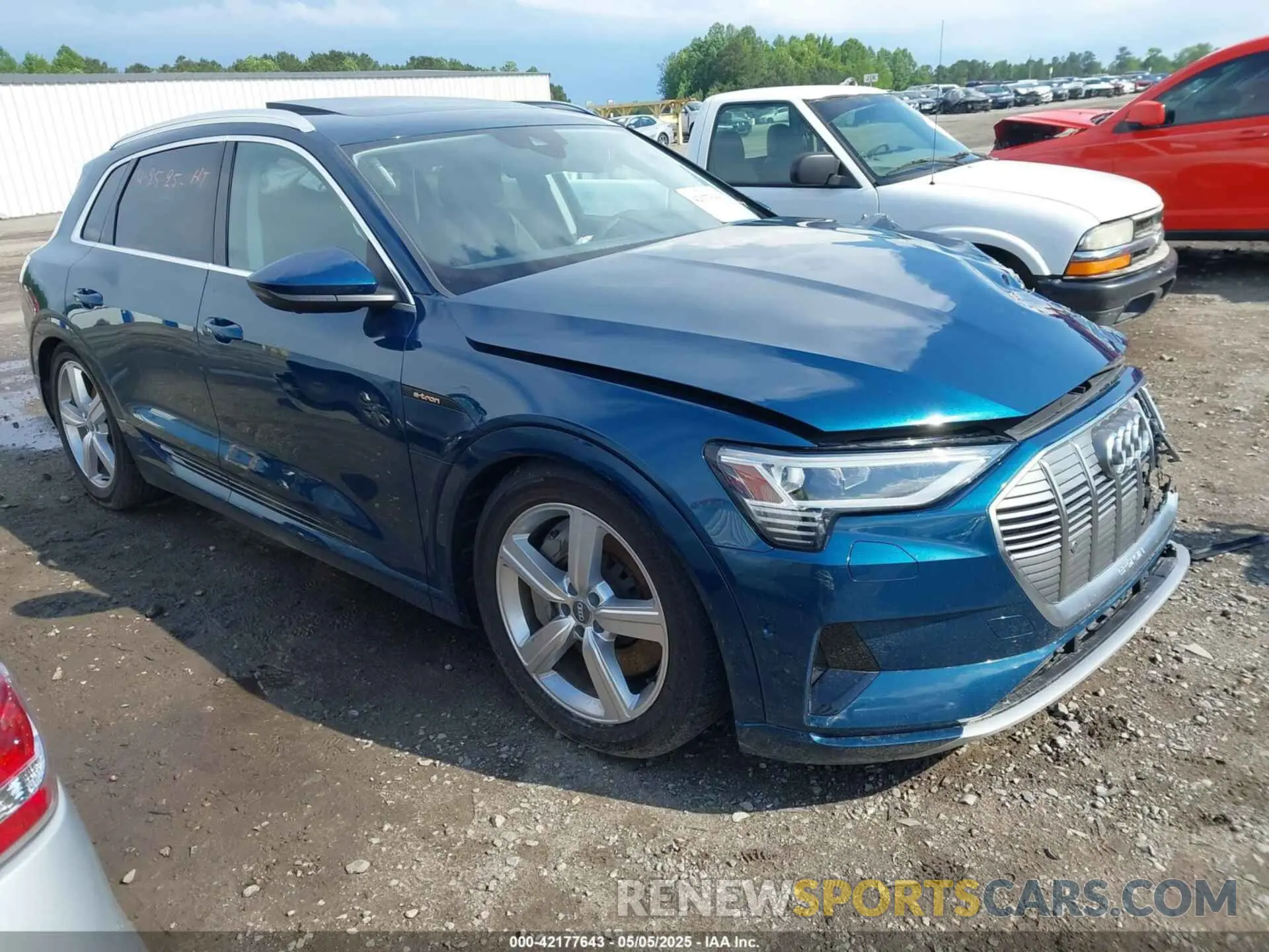 1 Фотография поврежденного автомобиля WA1LAAGE9KB024865 AUDI E-TRON 2019