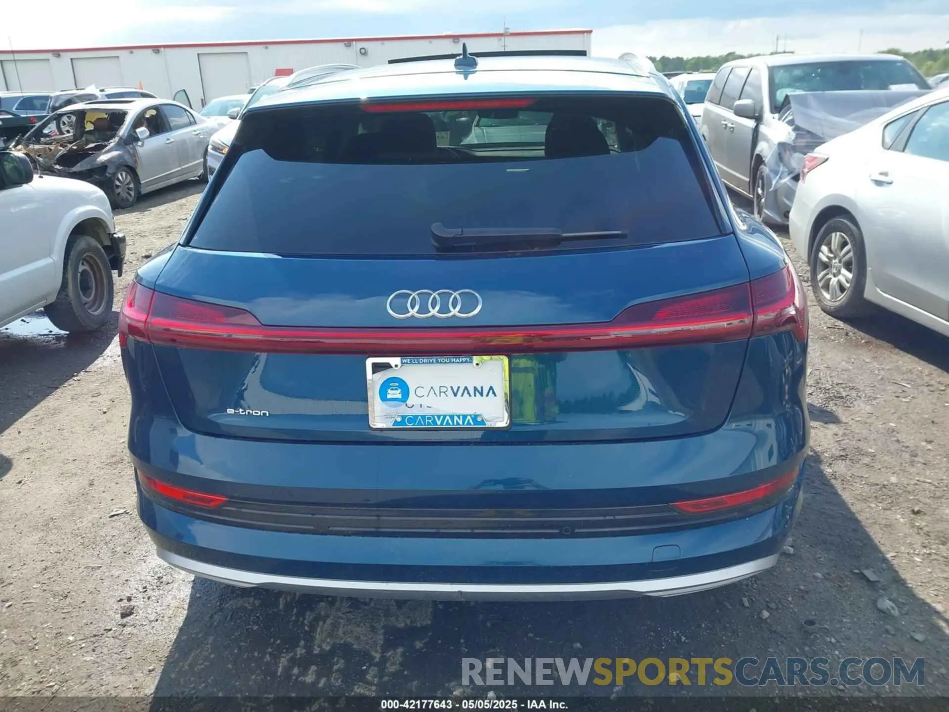 16 Фотография поврежденного автомобиля WA1LAAGE9KB024865 AUDI E-TRON 2019
