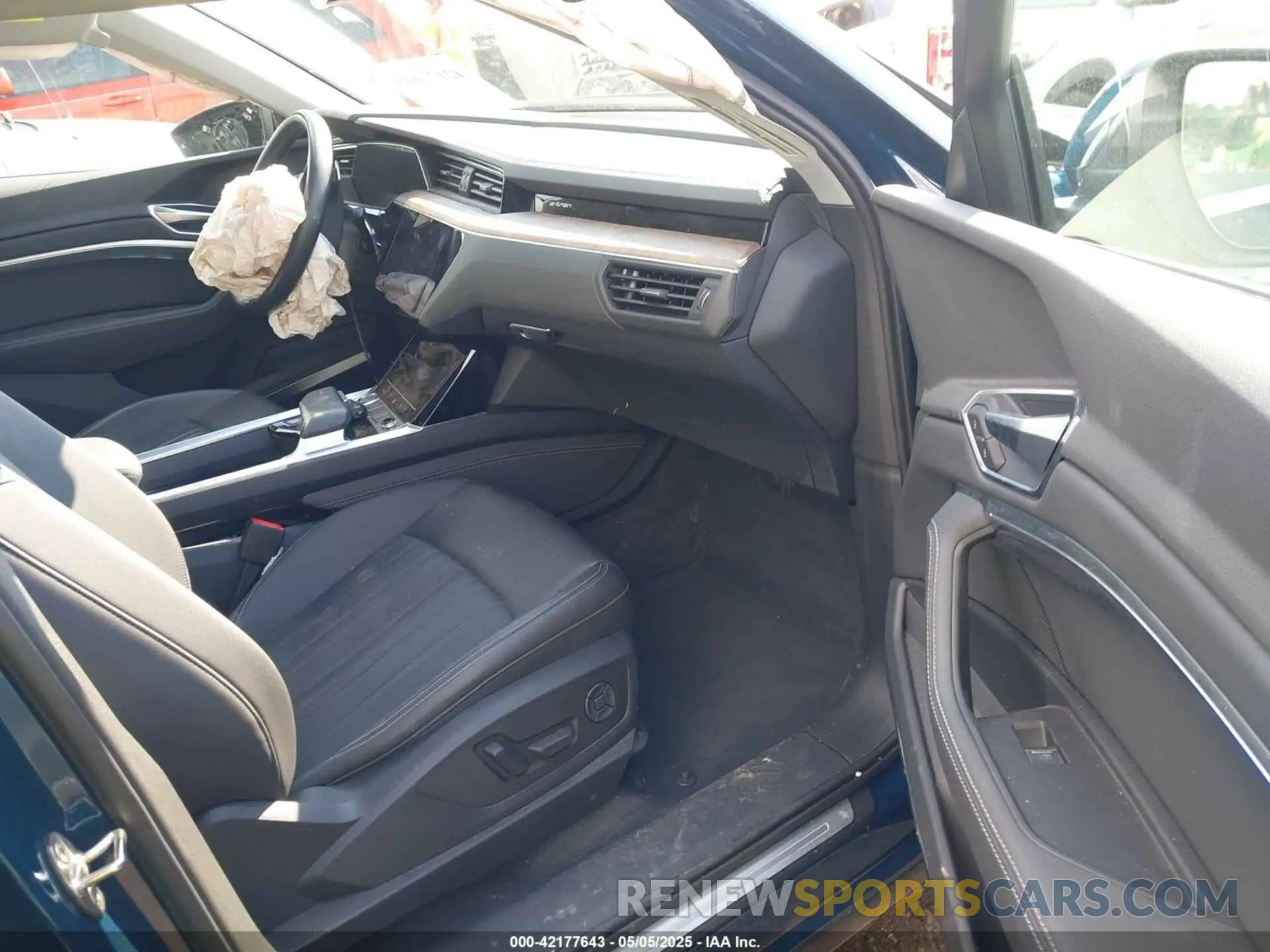 5 Фотография поврежденного автомобиля WA1LAAGE9KB024865 AUDI E-TRON 2019