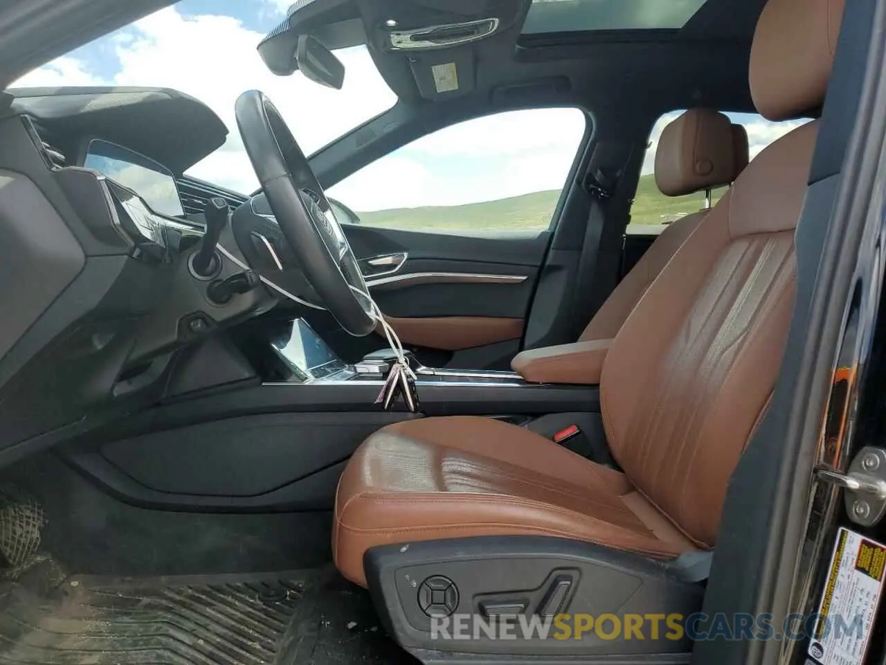 7 Photograph of a damaged car WA1LABGE1KB021741 AUDI E-TRON 2019