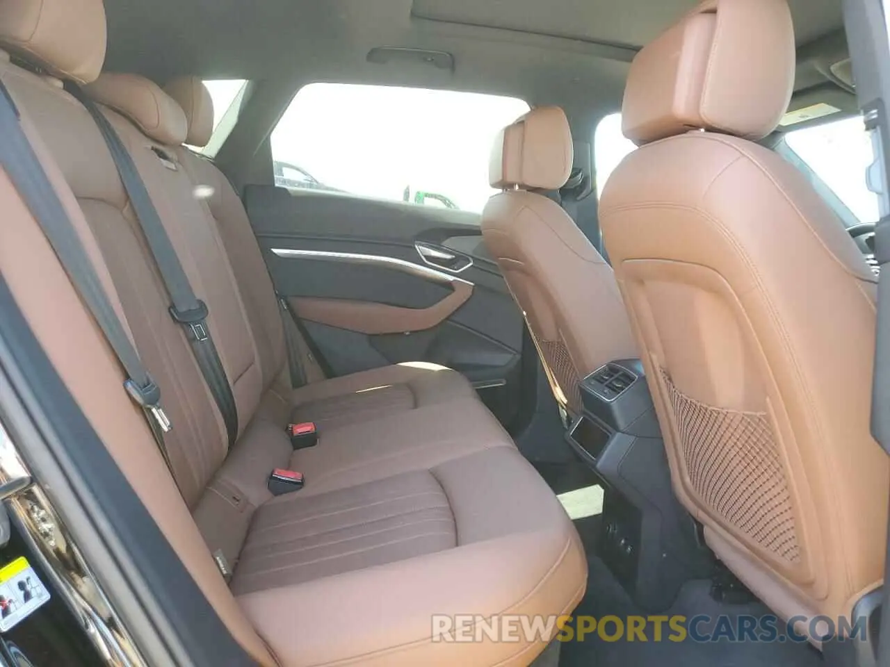 11 Photograph of a damaged car WA1LABGE6KB014901 AUDI E-TRON 2019
