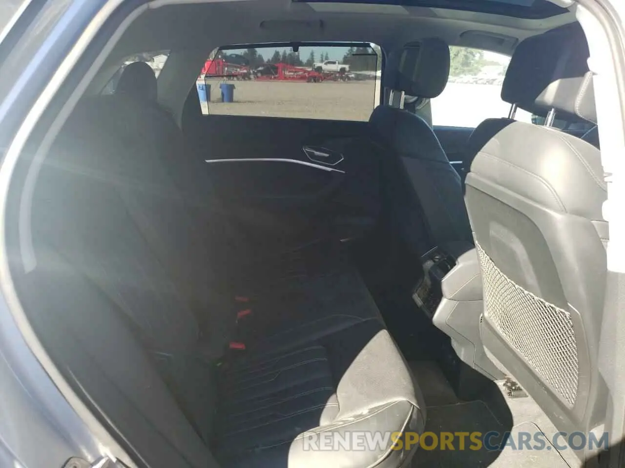11 Photograph of a damaged car WA1VAAGE0KB021748 AUDI E-TRON 2019