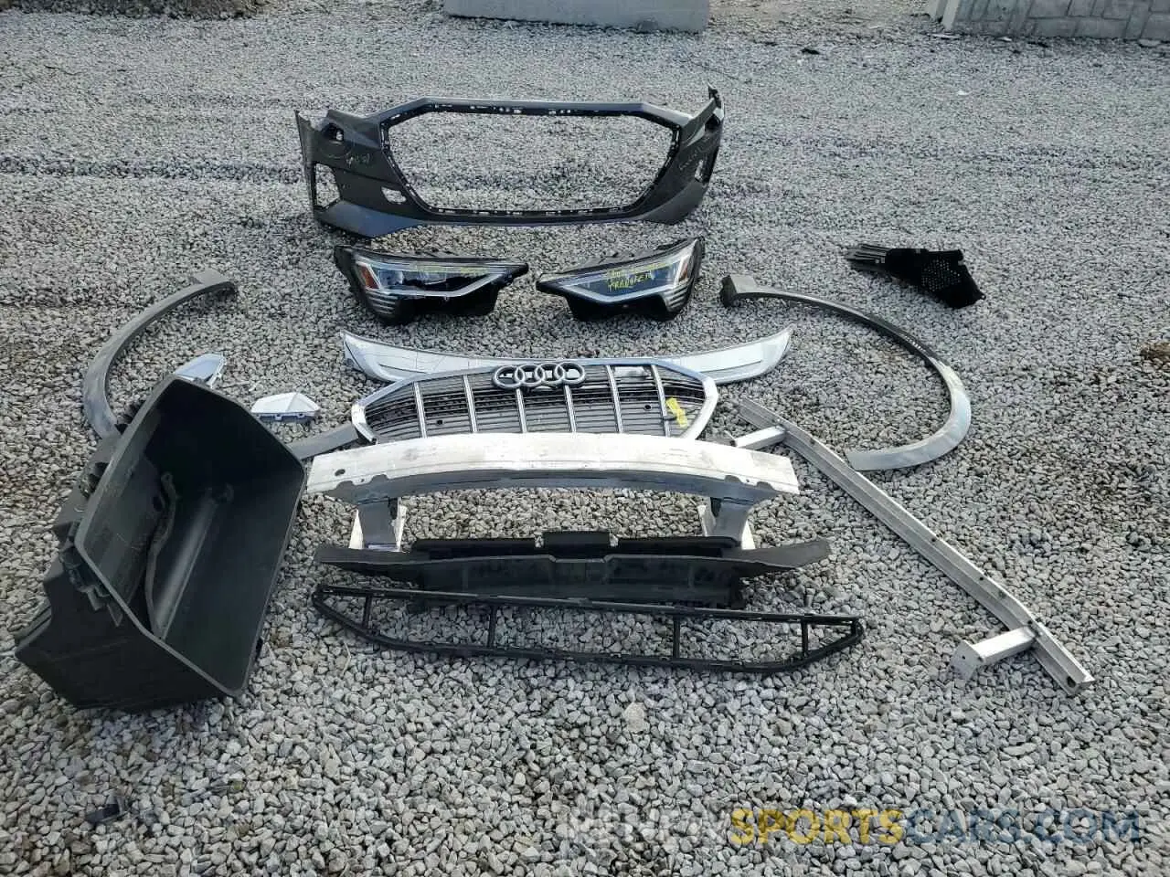 12 Photograph of a damaged car WA1VAAGE1KB005834 AUDI E-TRON 2019
