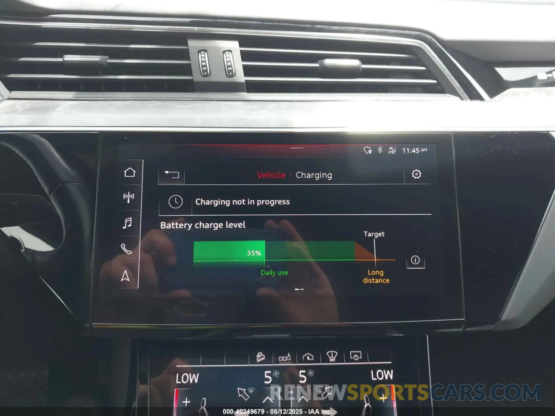 18 Photograph of a damaged car WA1VAAGE2KB008399 AUDI E-TRON 2019