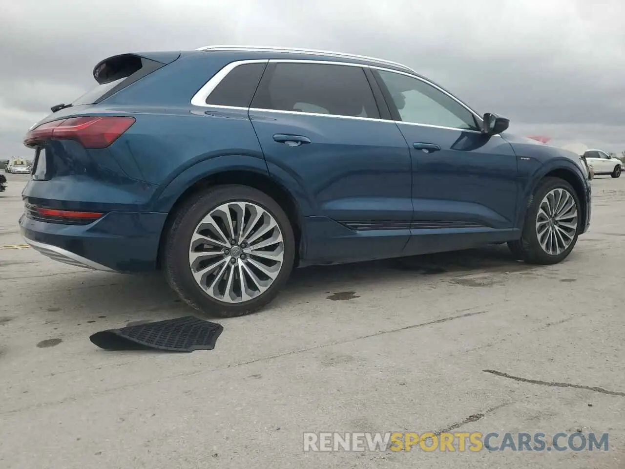 3 Фотография поврежденного автомобиля WA1VAAGE2KB025123 AUDI E-TRON 2019