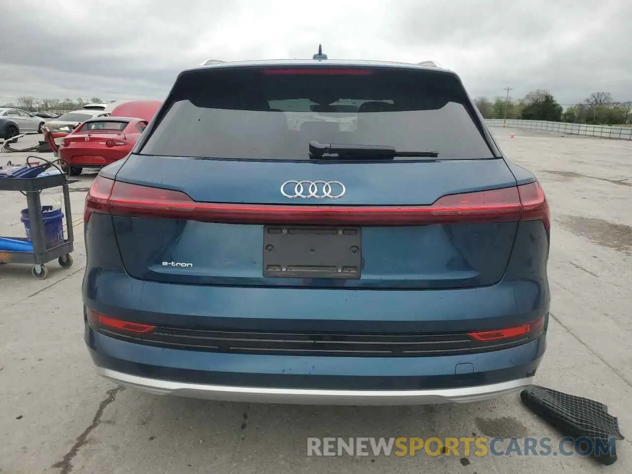 6 Фотография поврежденного автомобиля WA1VAAGE2KB025123 AUDI E-TRON 2019