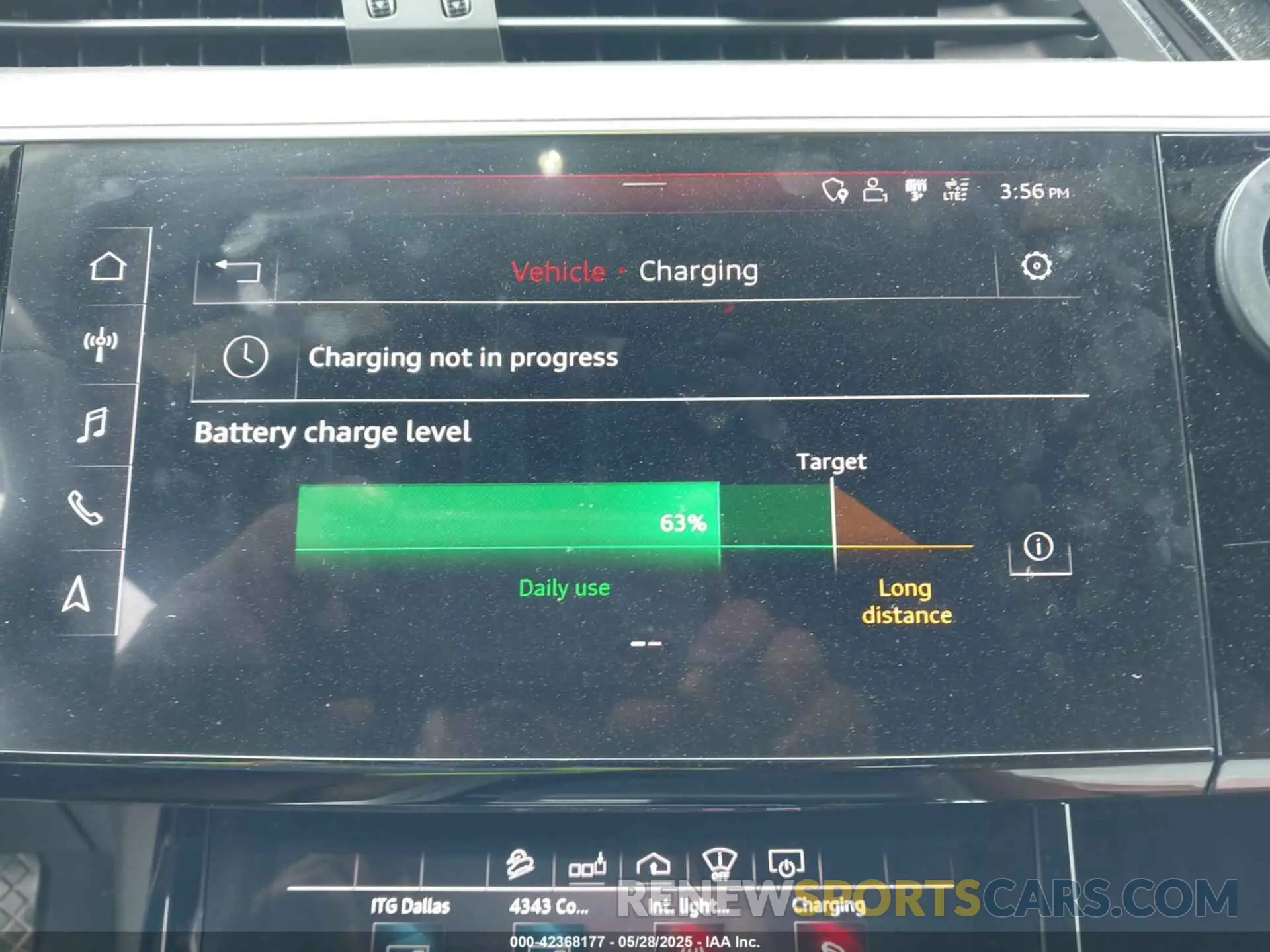 17 Фотография поврежденного автомобиля WA1VAAGE7KB005479 AUDI E-TRON 2019