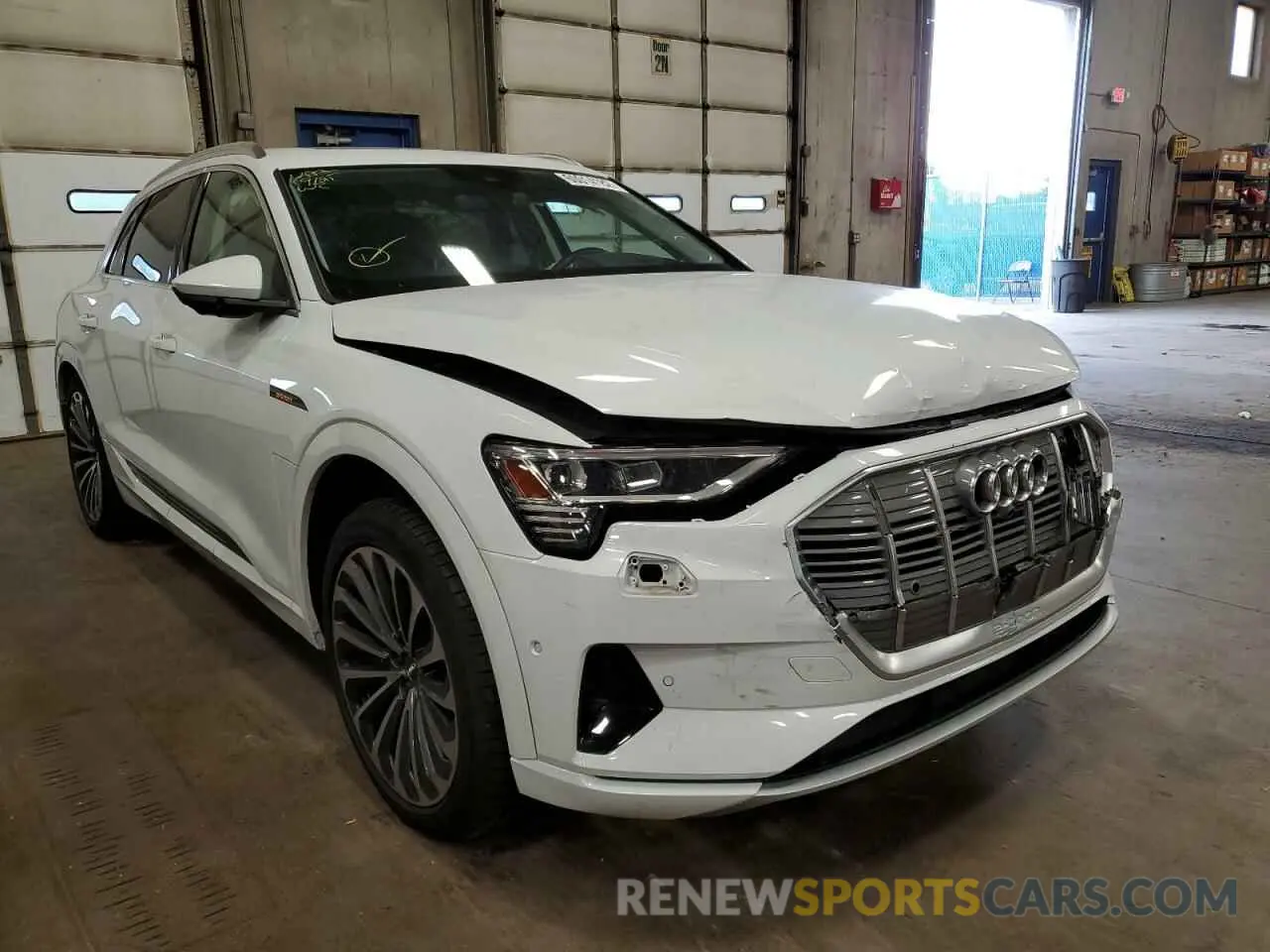1 Фотография поврежденного автомобиля WA1VAAGE9KB024079 AUDI E-TRON 2019