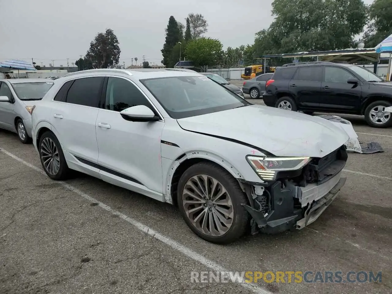 4 Photograph of a damaged car WA1VABGE1KB021716 AUDI E-TRON 2019