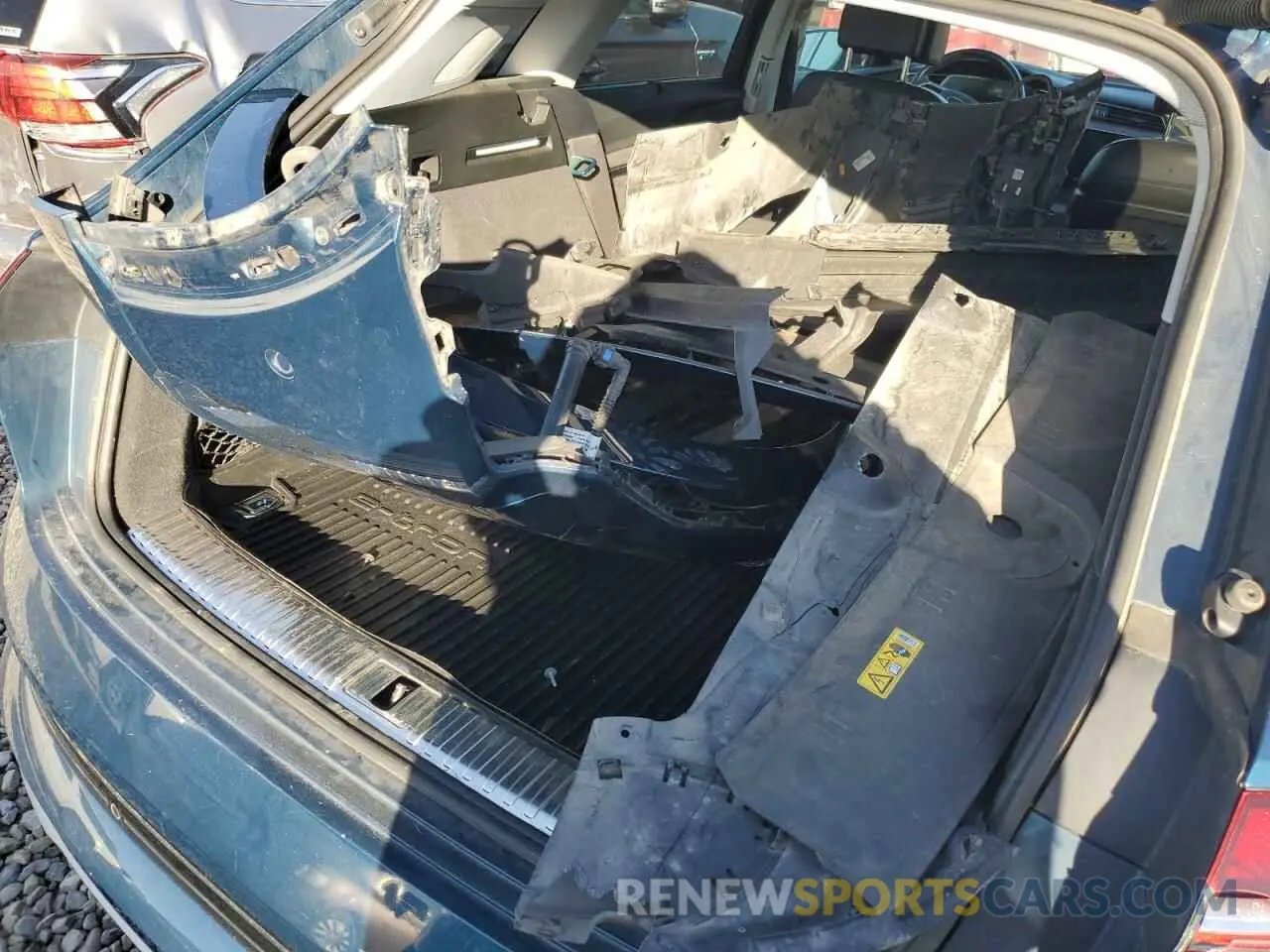 12 Фотография поврежденного автомобиля WA1VABGE3KB017294 AUDI E-TRON 2019