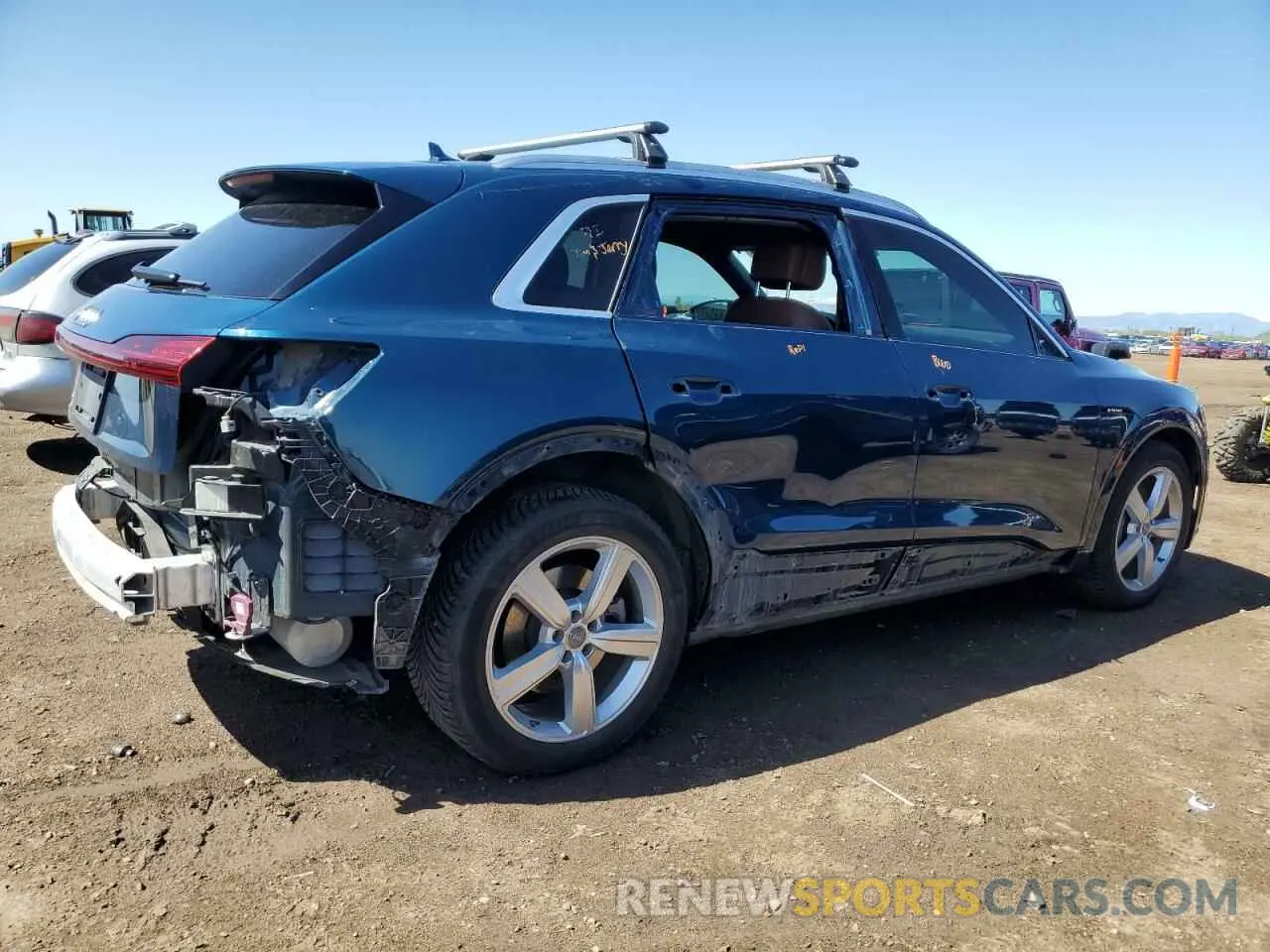 3 Фотография поврежденного автомобиля WA1VABGE3KB021636 AUDI E-TRON 2019