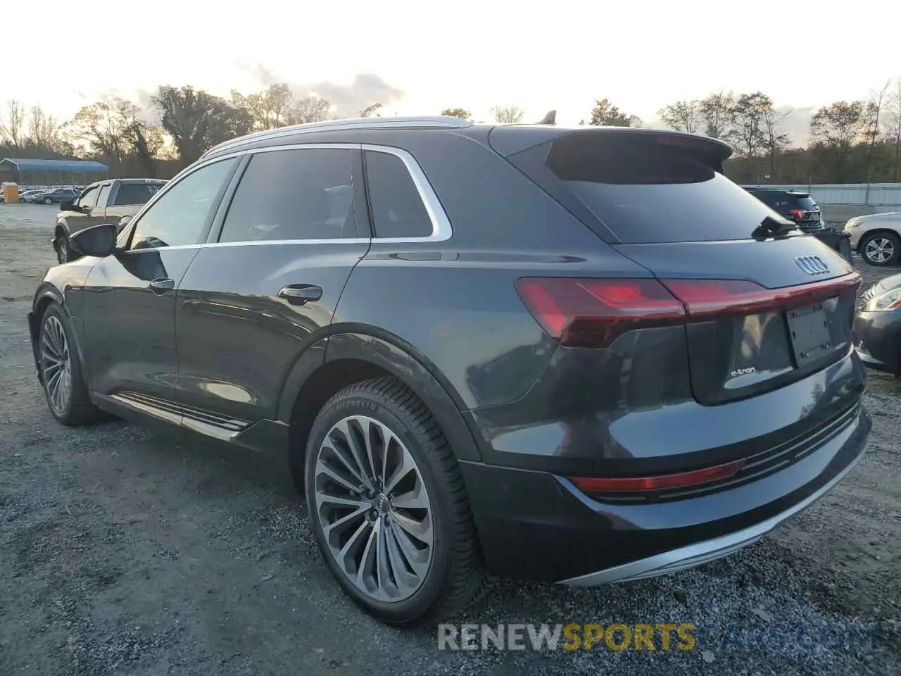 2 Фотография поврежденного автомобиля WA1VABGE4KB022164 AUDI E-TRON 2019
