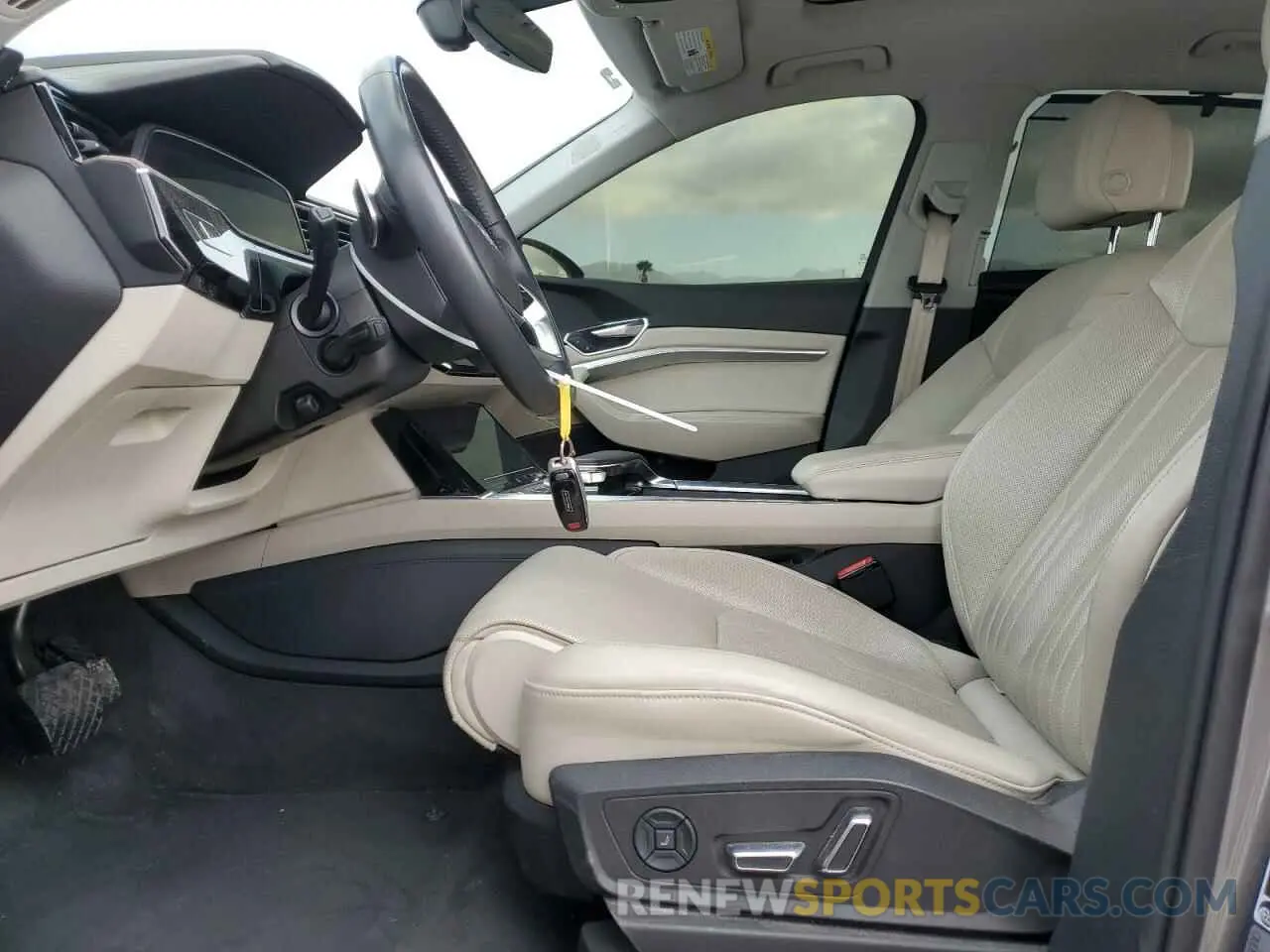 7 Фотография поврежденного автомобиля WA1VABGE6KB013000 AUDI E-TRON 2019