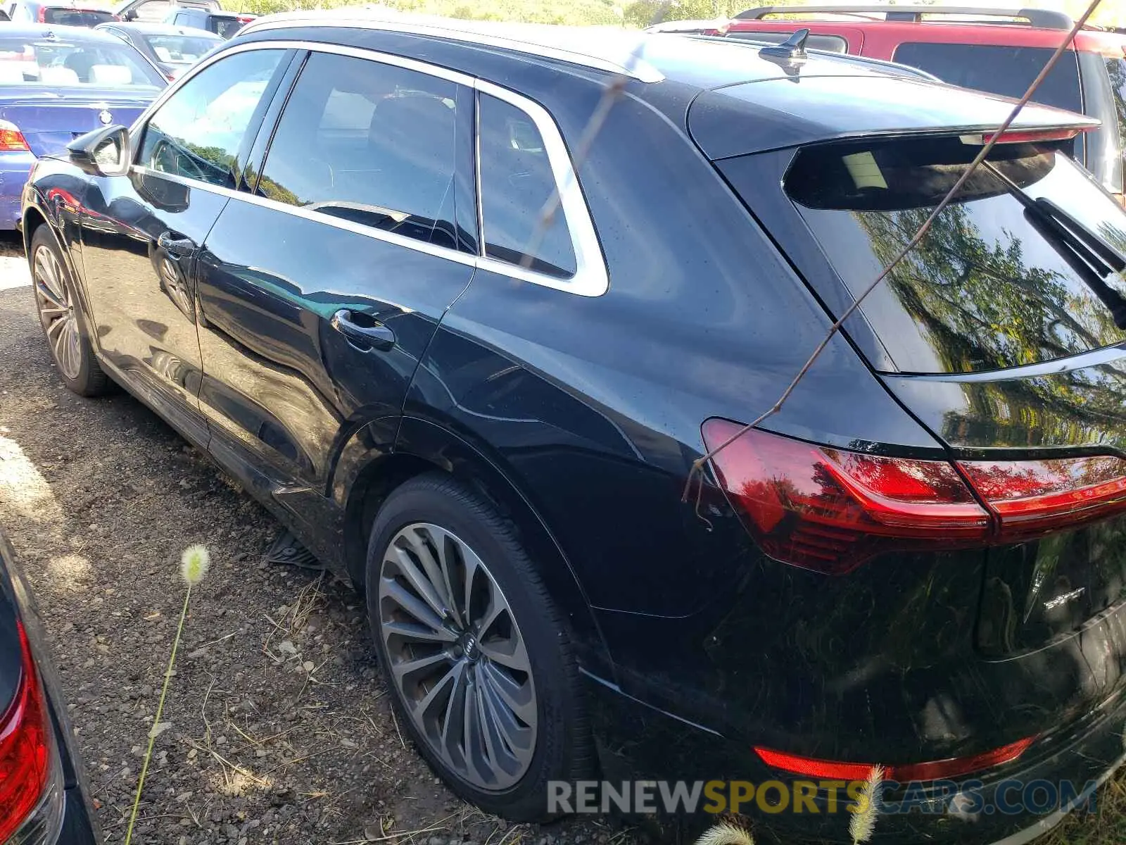 3 Фотография поврежденного автомобиля WA1VABGE6KB017130 AUDI E-TRON 2019