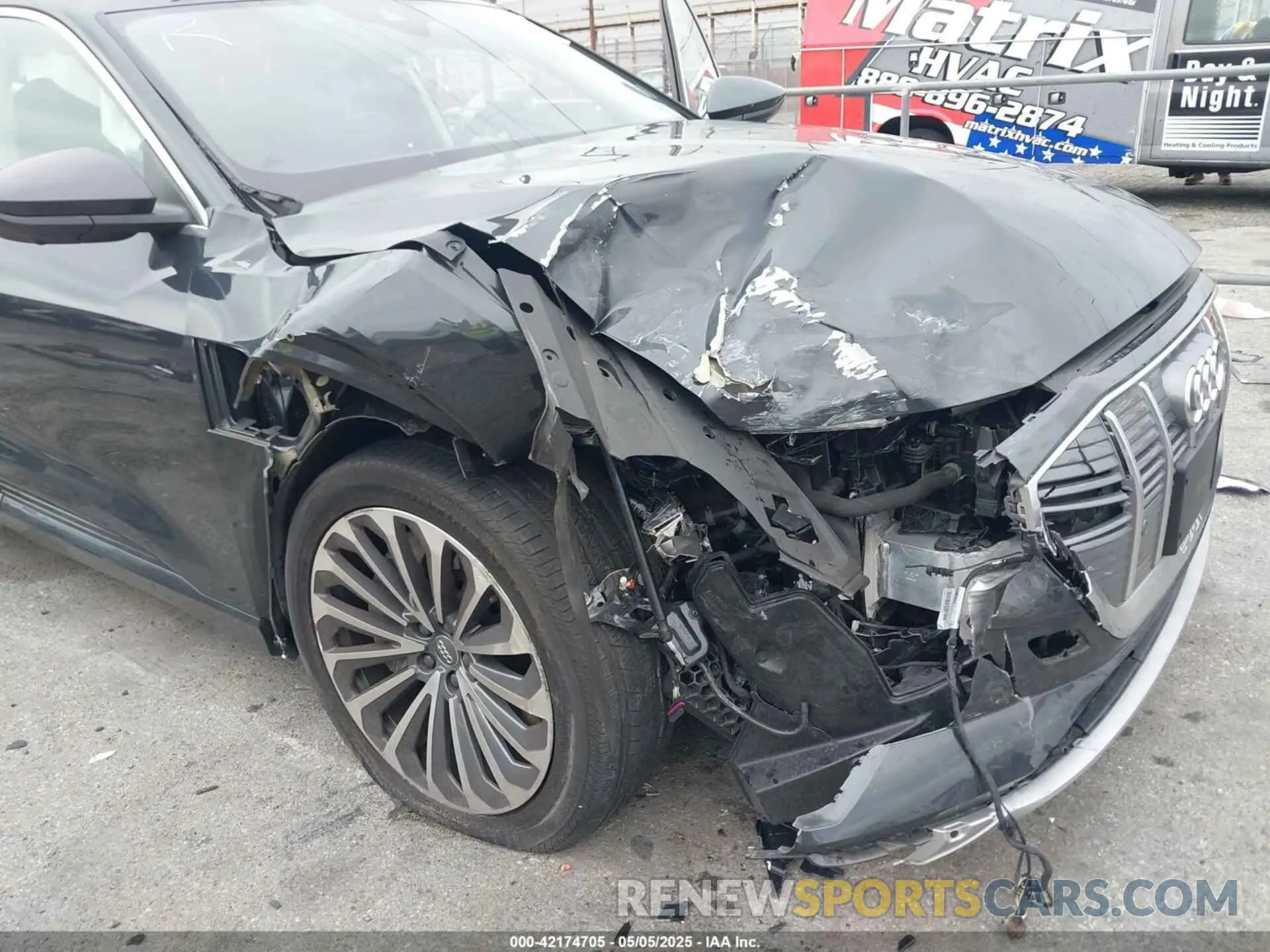 6 Фотография поврежденного автомобиля WA1VABGEXKB024680 AUDI E-TRON 2019