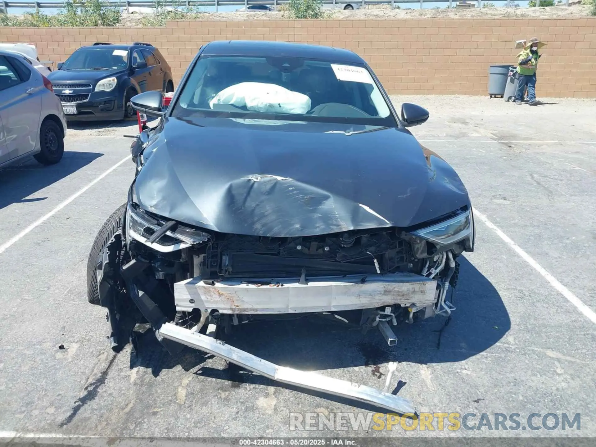 12 Photograph of a damaged car WA12ABGEXLB035392 AUDI E-TRON 2020