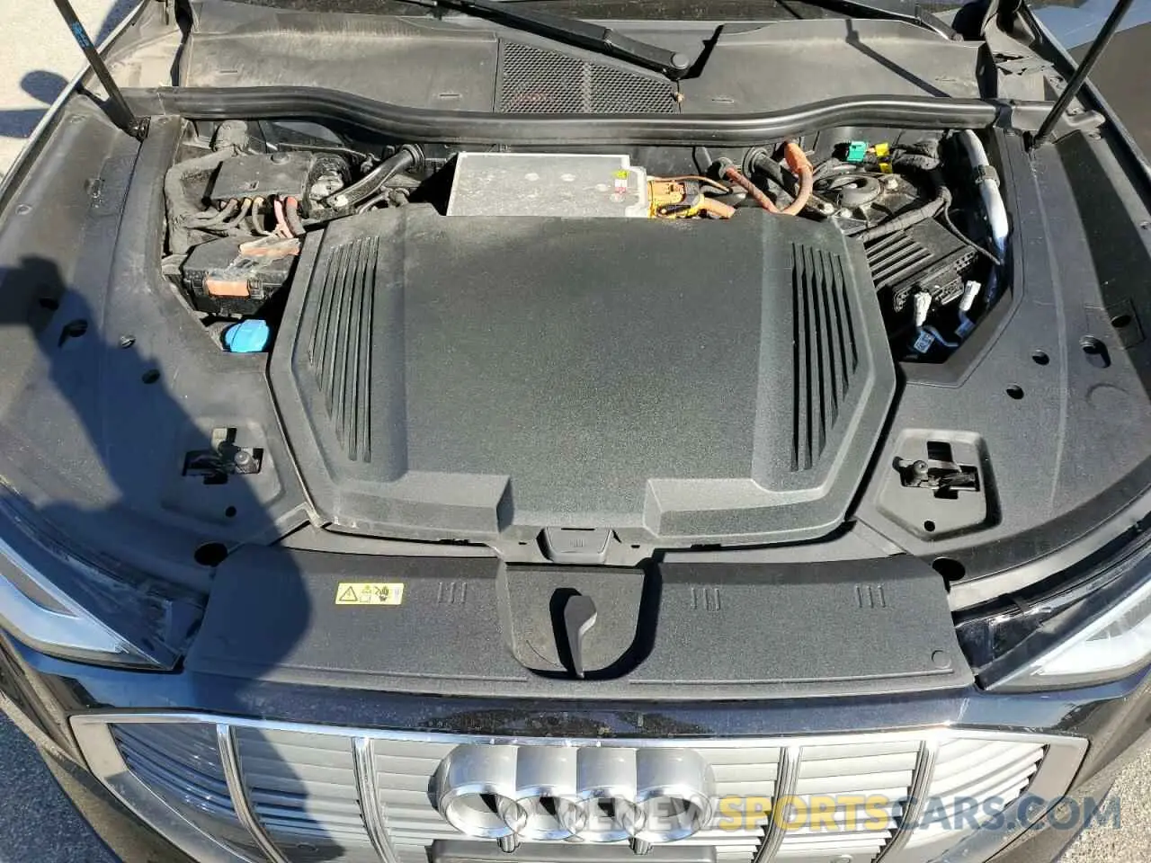 11 Фотография поврежденного автомобиля WA12ABGEXLB035697 AUDI E-TRON 2020