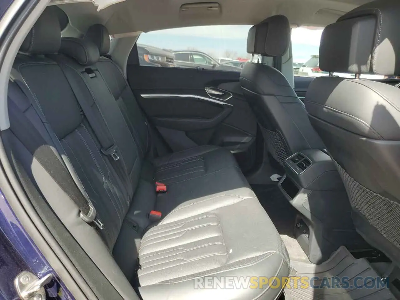 11 Фотография поврежденного автомобиля WA13AAGE3MB018448 AUDI E-TRON 2021