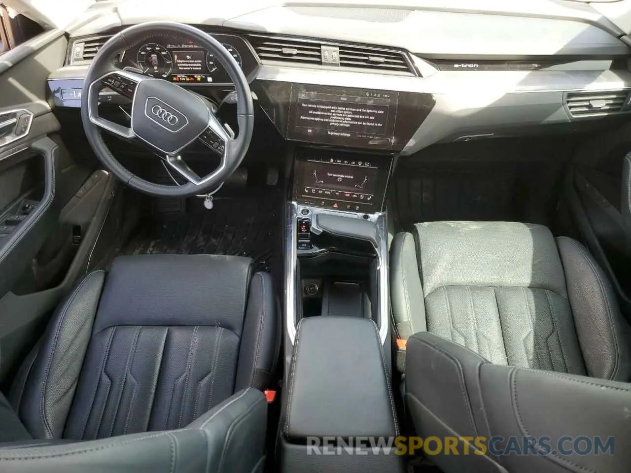 8 Фотография поврежденного автомобиля WA13AAGE3MB018448 AUDI E-TRON 2021