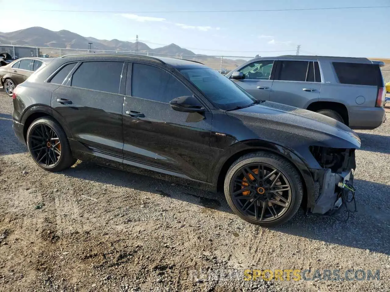 4 Фотография поврежденного автомобиля WA1AAAGE2MB023969 AUDI E-TRON 2021
