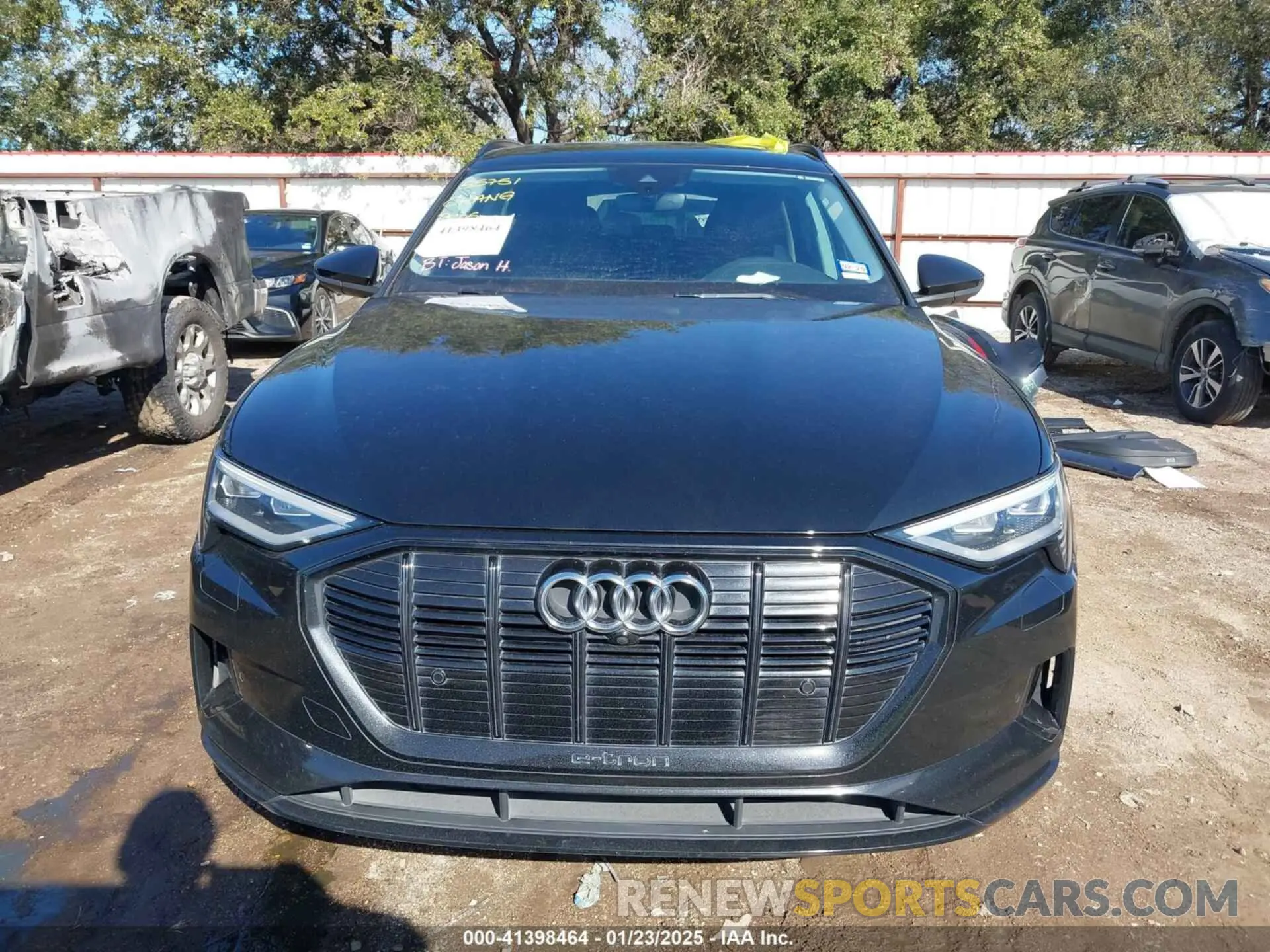 13 Фотография поврежденного автомобиля WA1LAAGE4MB010570 AUDI E-TRON 2021