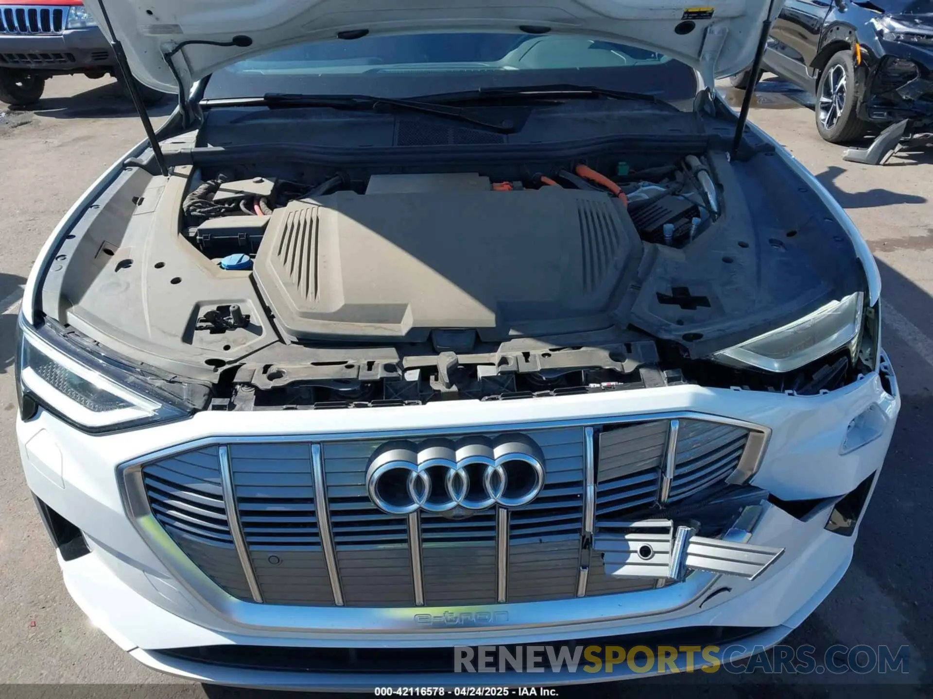 10 Фотография поврежденного автомобиля WA1LAAGE6MB002079 AUDI E-TRON 2021