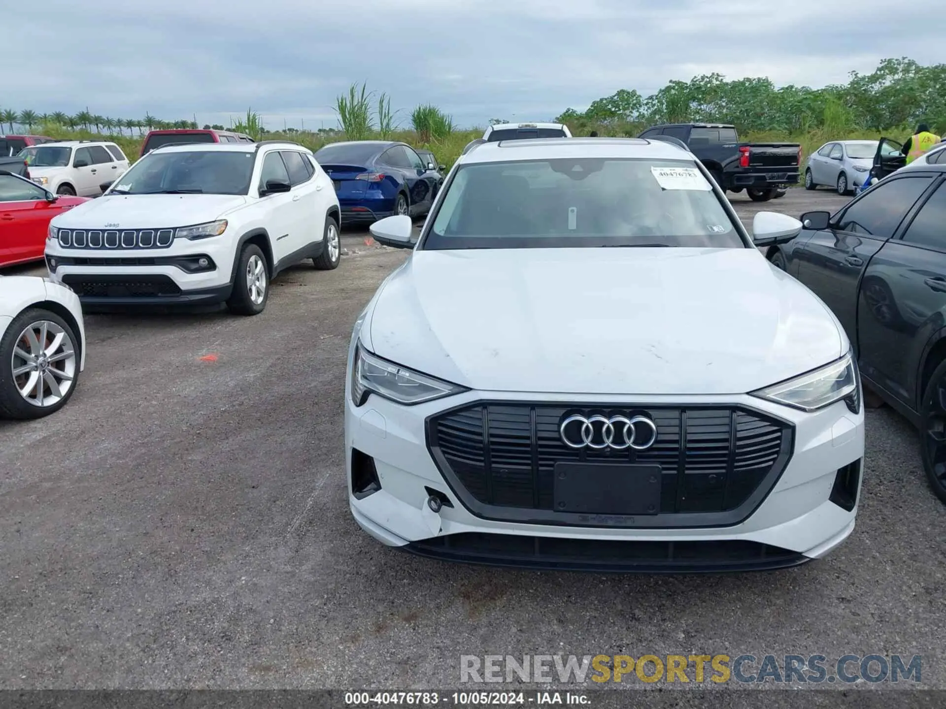 12 Photograph of a damaged car WA1LAAGE7MB010868 AUDI E-TRON 2021