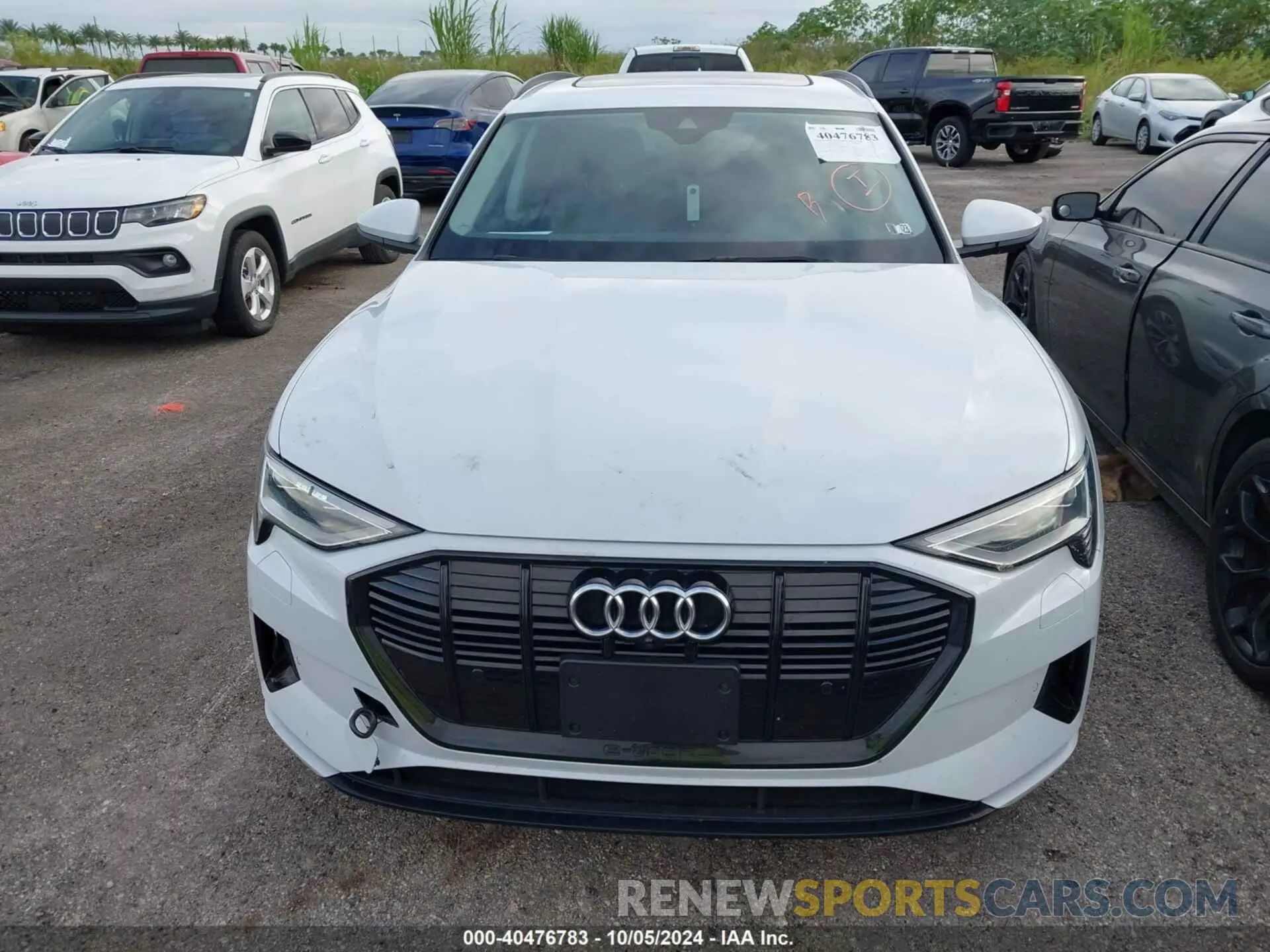 6 Photograph of a damaged car WA1LAAGE7MB010868 AUDI E-TRON 2021