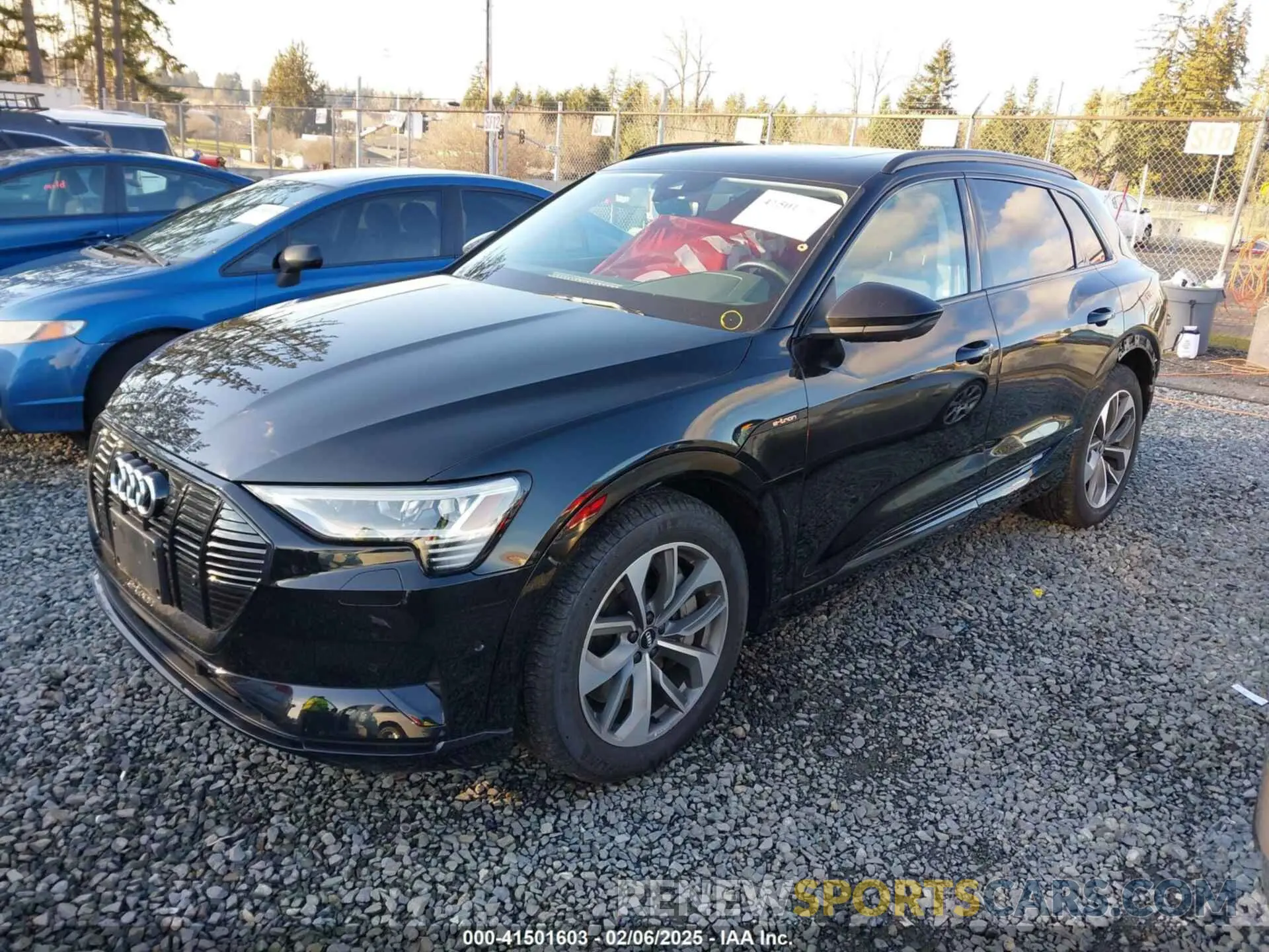 2 Фотография поврежденного автомобиля WA1LAAGE9MB002545 AUDI E-TRON 2021