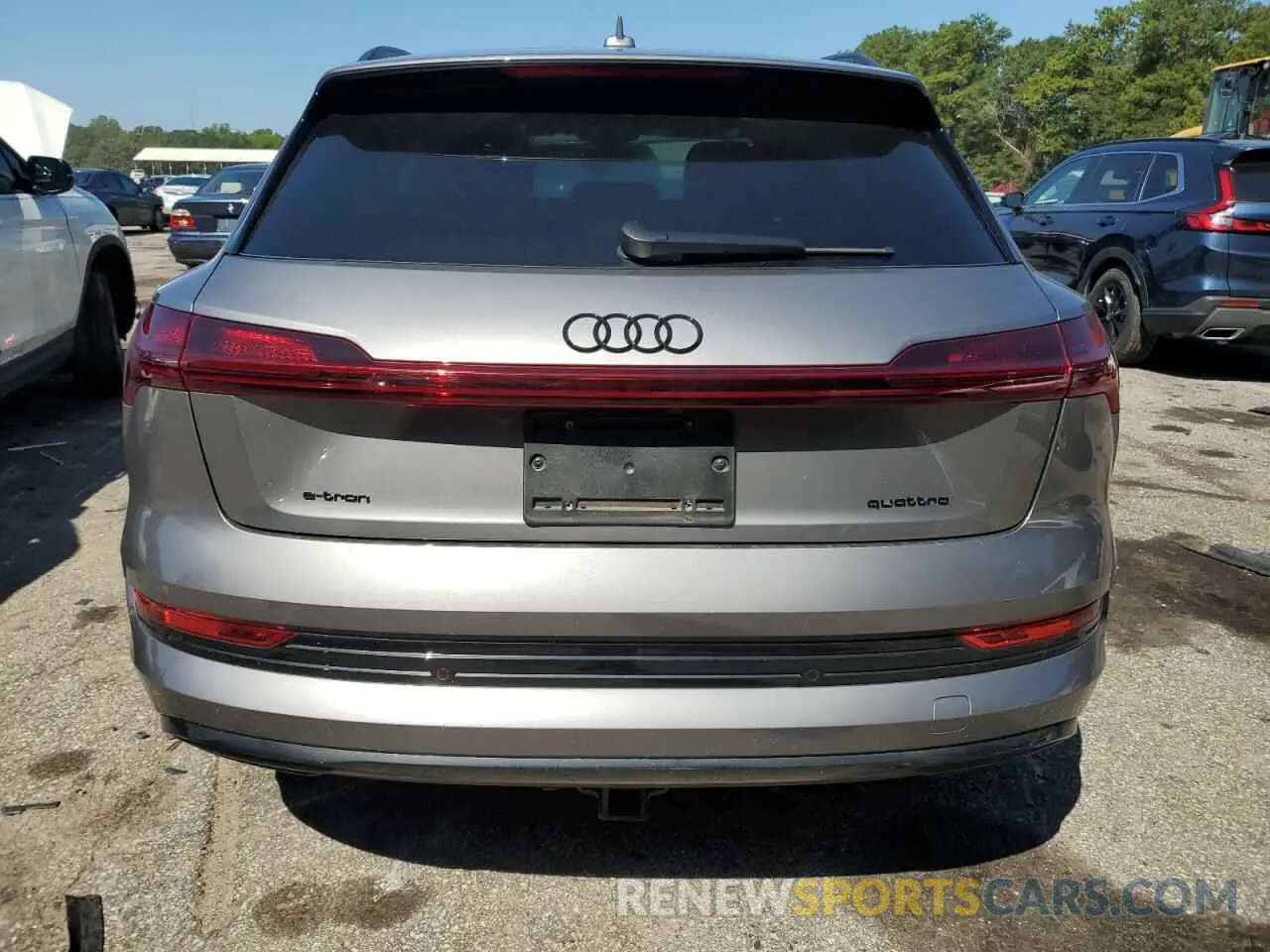 6 Photograph of a damaged car WA1LABGE0MB038775 AUDI E-TRON 2021