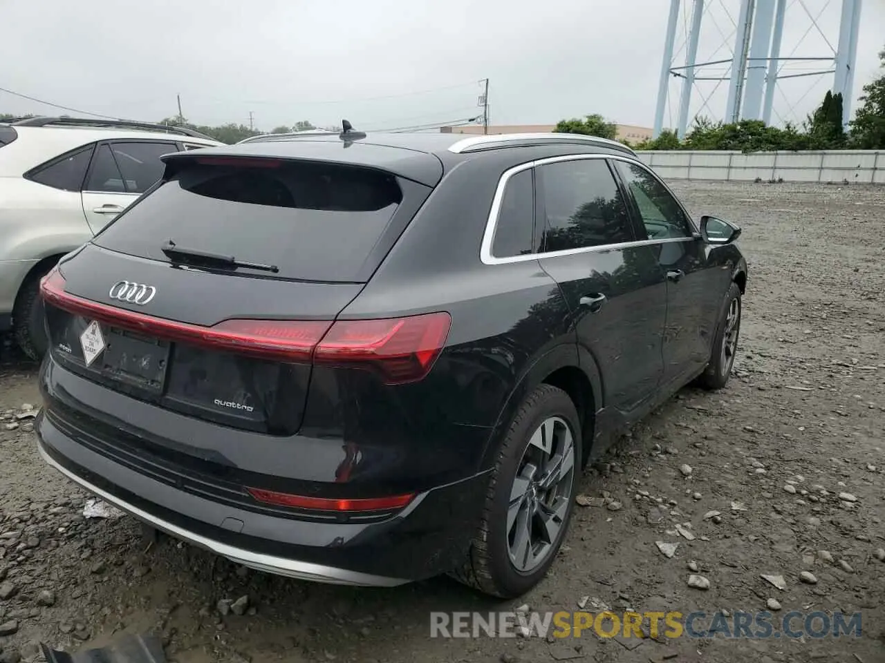 3 Photograph of a damaged car WA1VAAGE2MB004310 AUDI E-TRON 2021